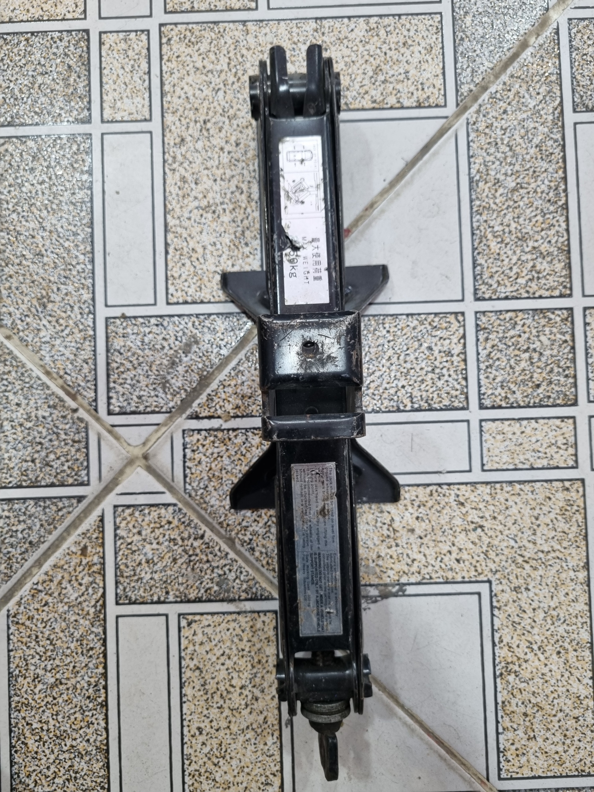 جک ژاپنی استوک ظرفیت 850کیلو