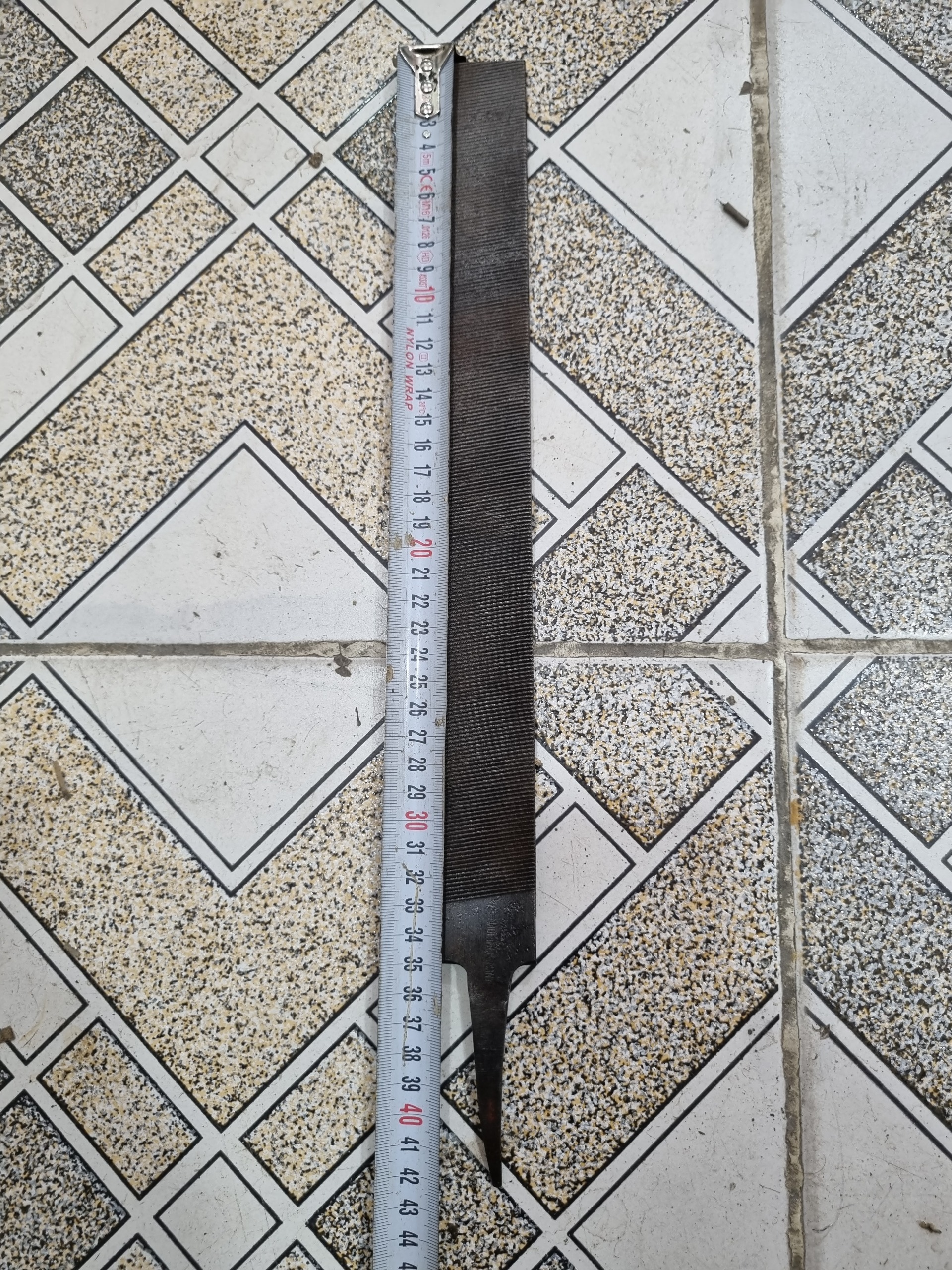 سوهان تخت المانی بزرگ کمیاب طبق تصویر