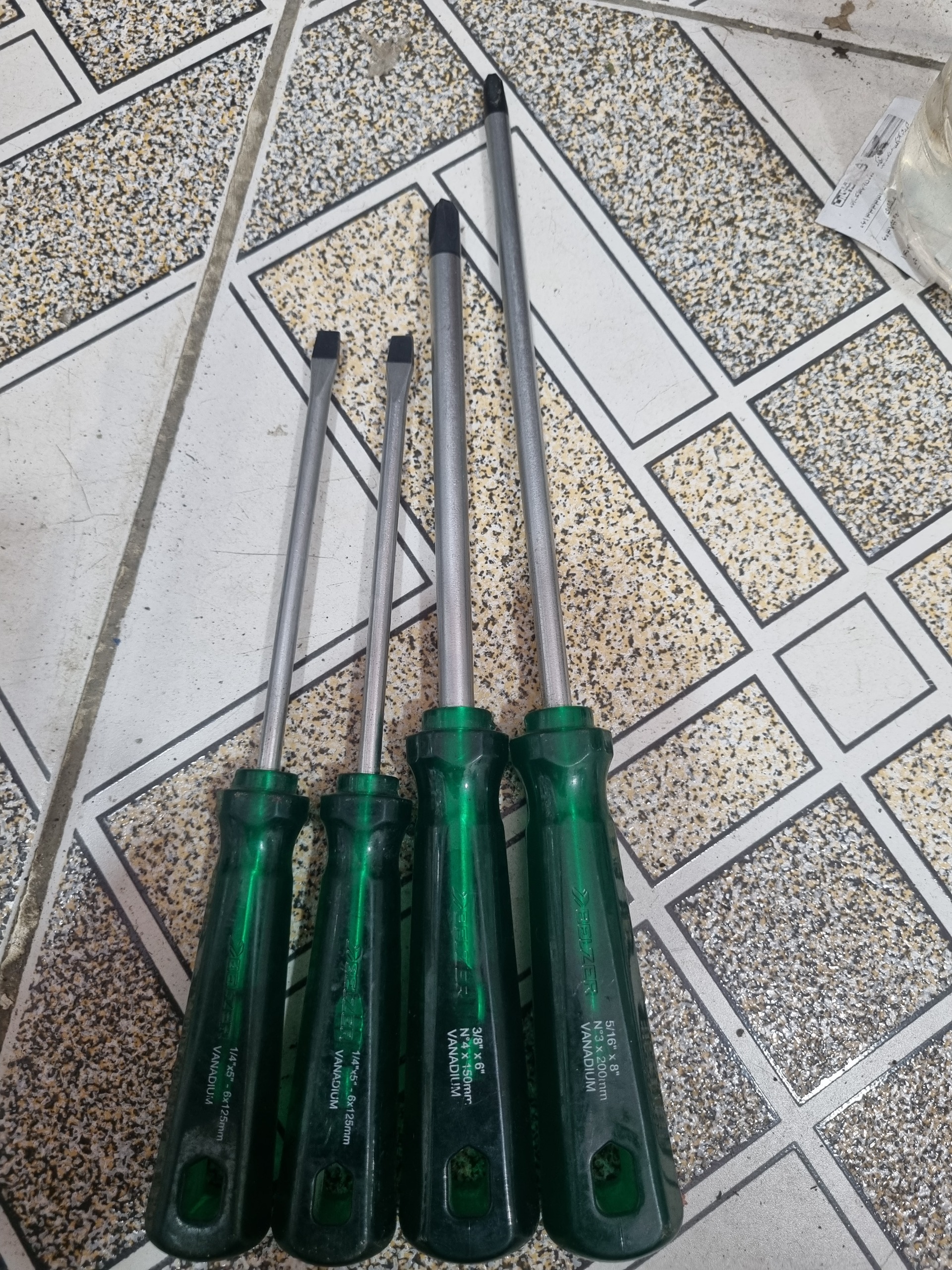 پیچ گوشتی بلزر 4عددی توضیحات