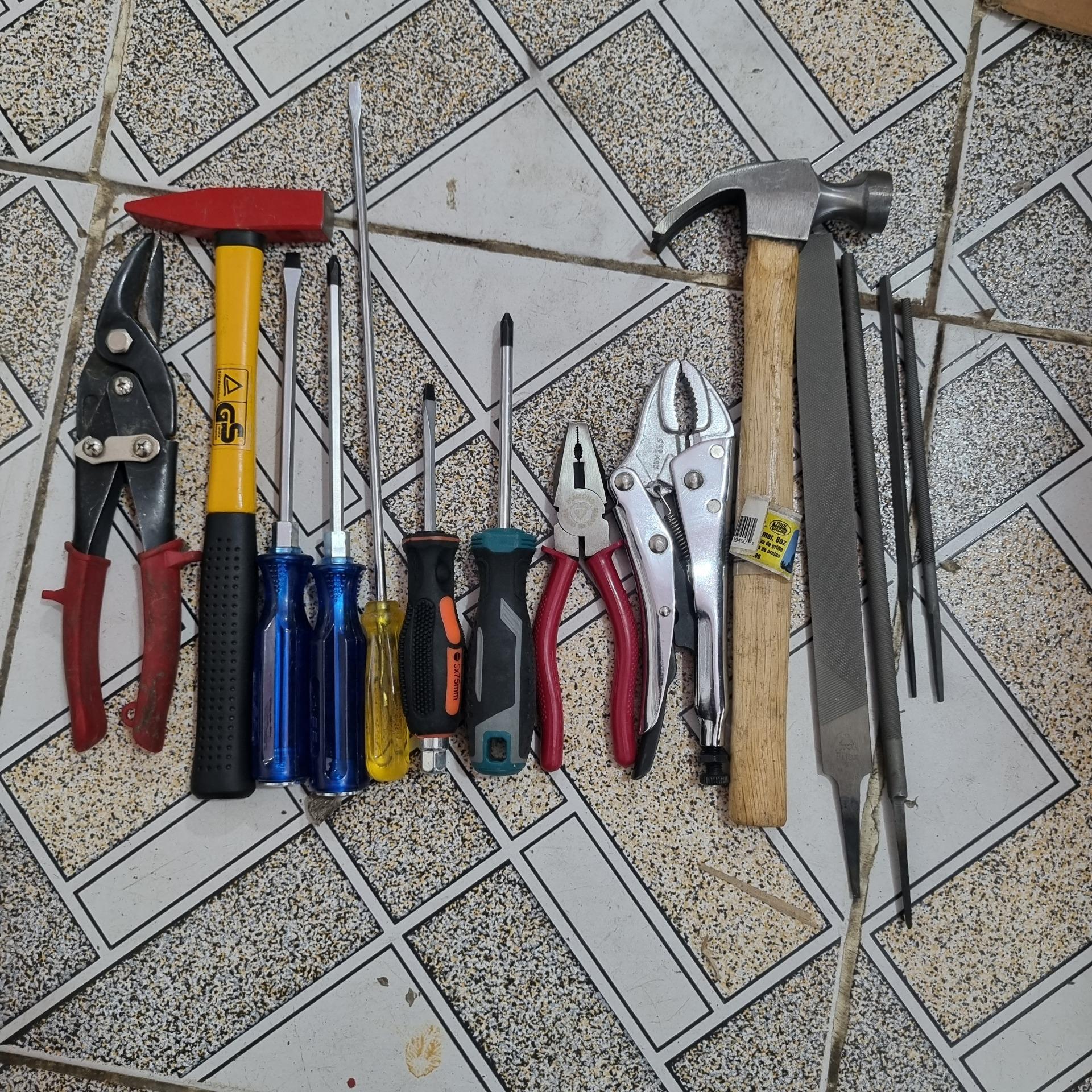 انبرقفلی انبردست چکش قیچی سوهان توضیحات