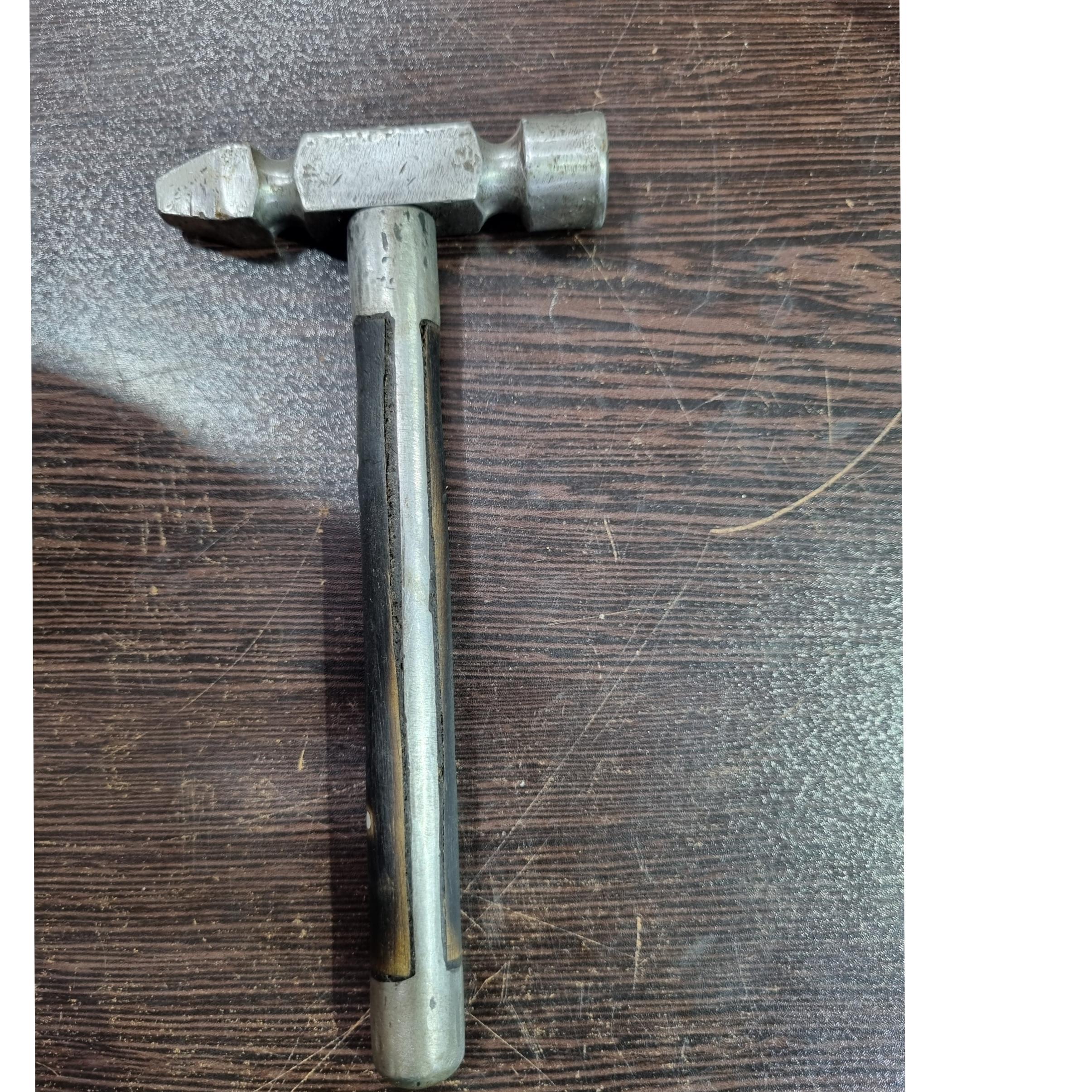 چکش کلکسیونی کمیاب توضیحات