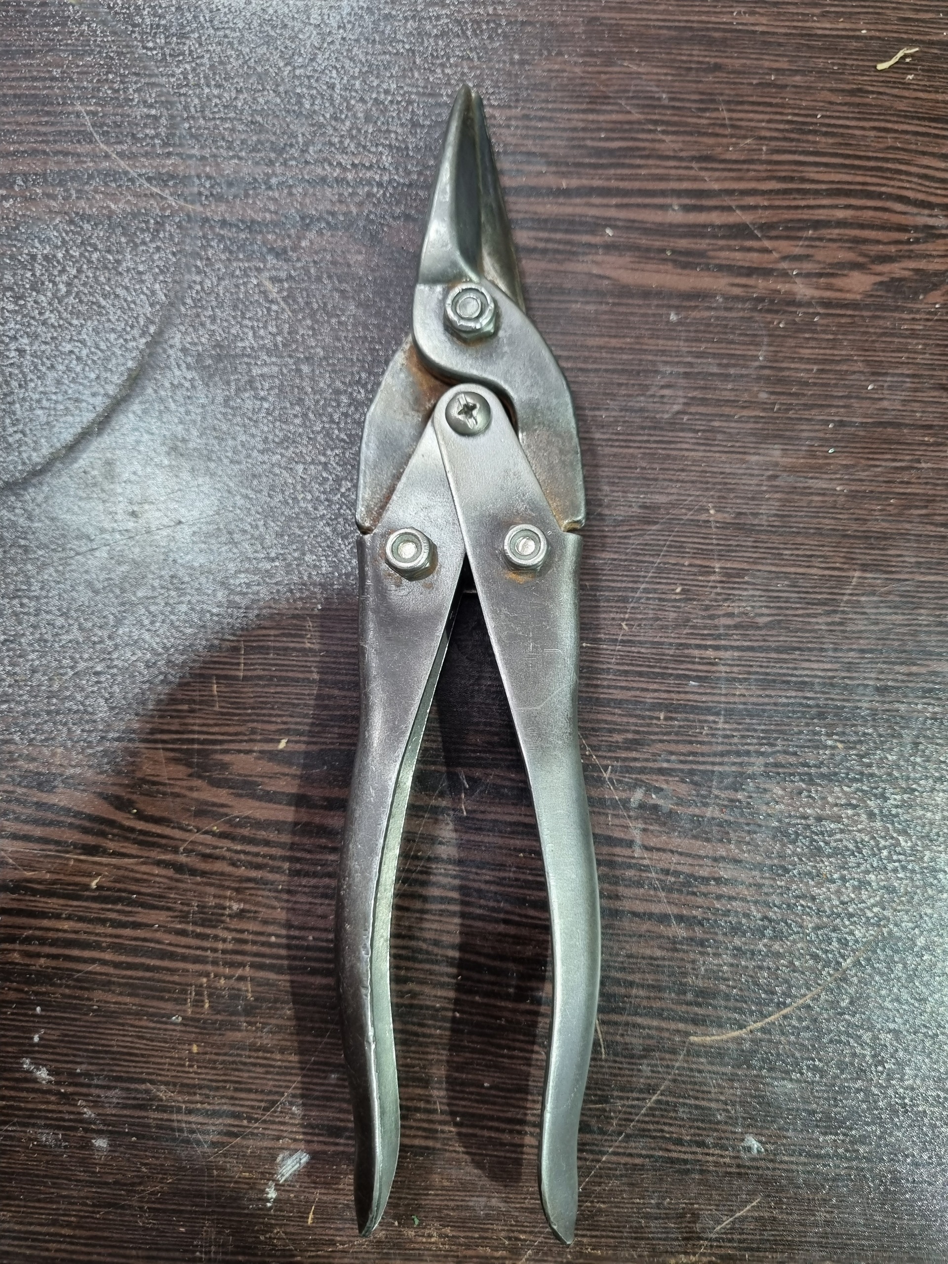 قیچی ورق بر تایوانی طبق تصویر