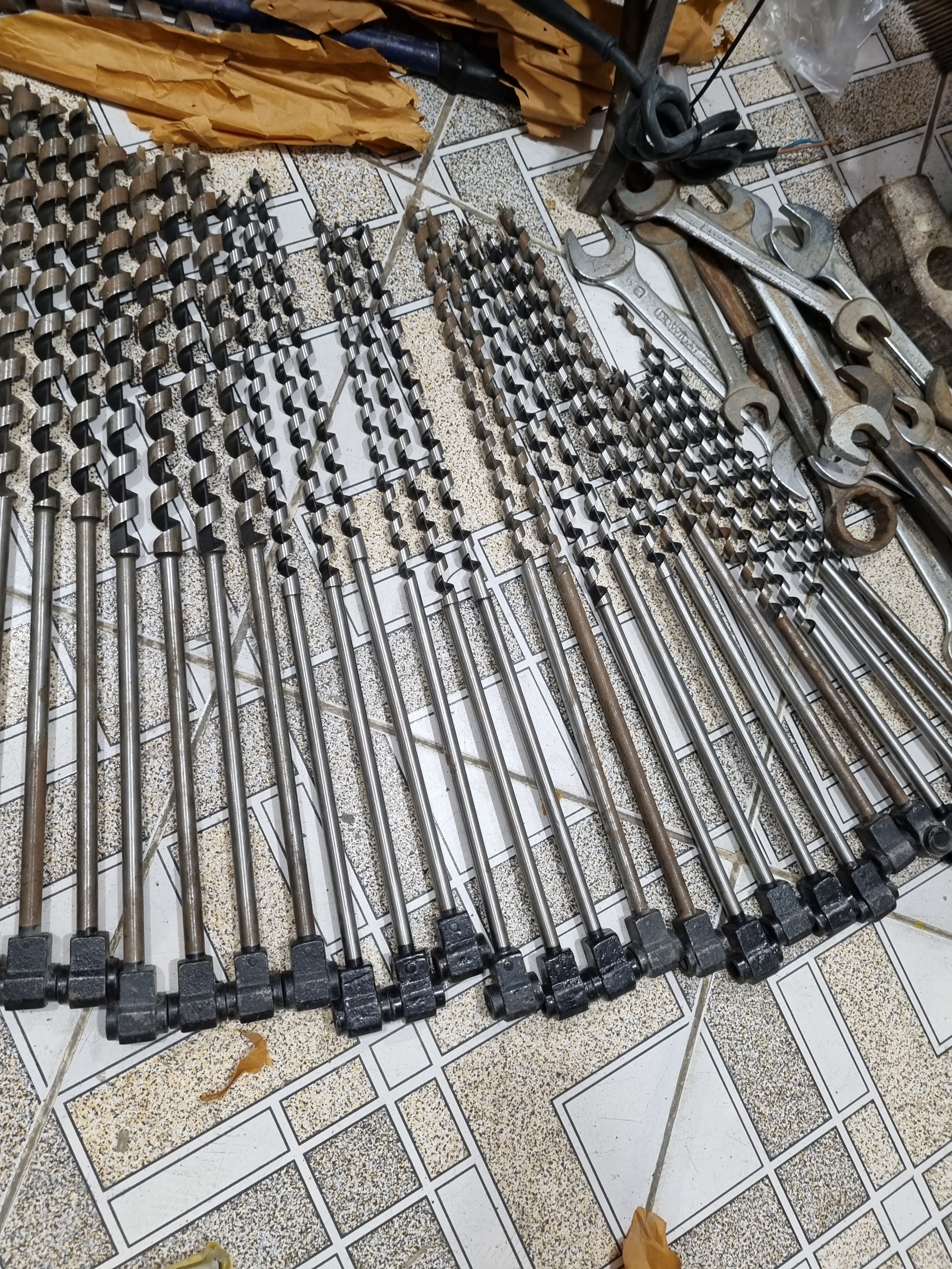 مته دستی جهت تهیه اجاق سوئدی توضیحات
