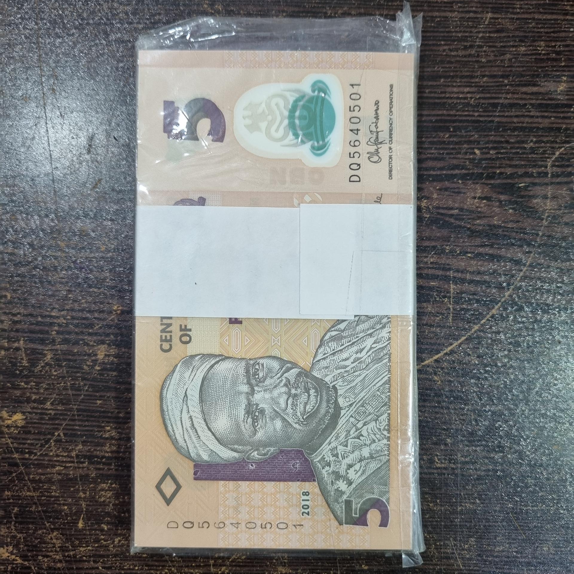 بسته اسکناس پلیمری 5نایرا نیجریه توضیحات