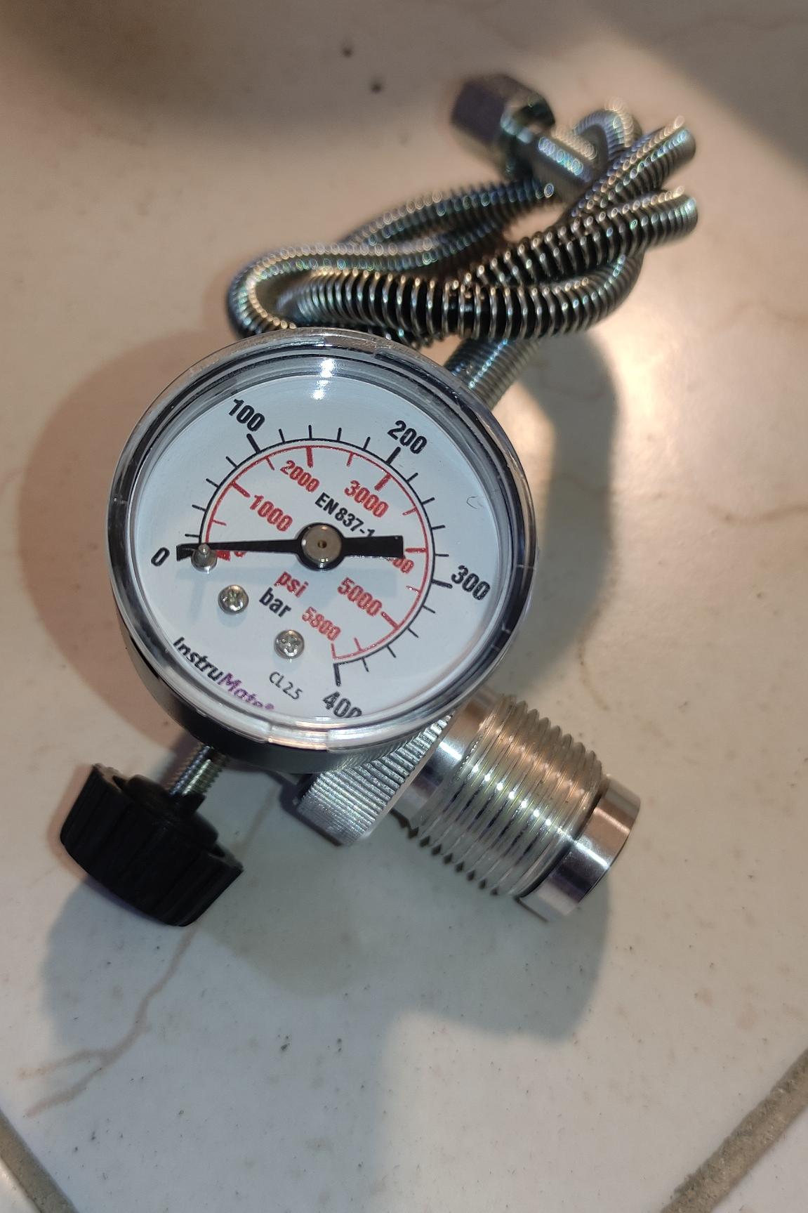 کیت شارژ گیج دار شلنگ فنری هرزگرد دار