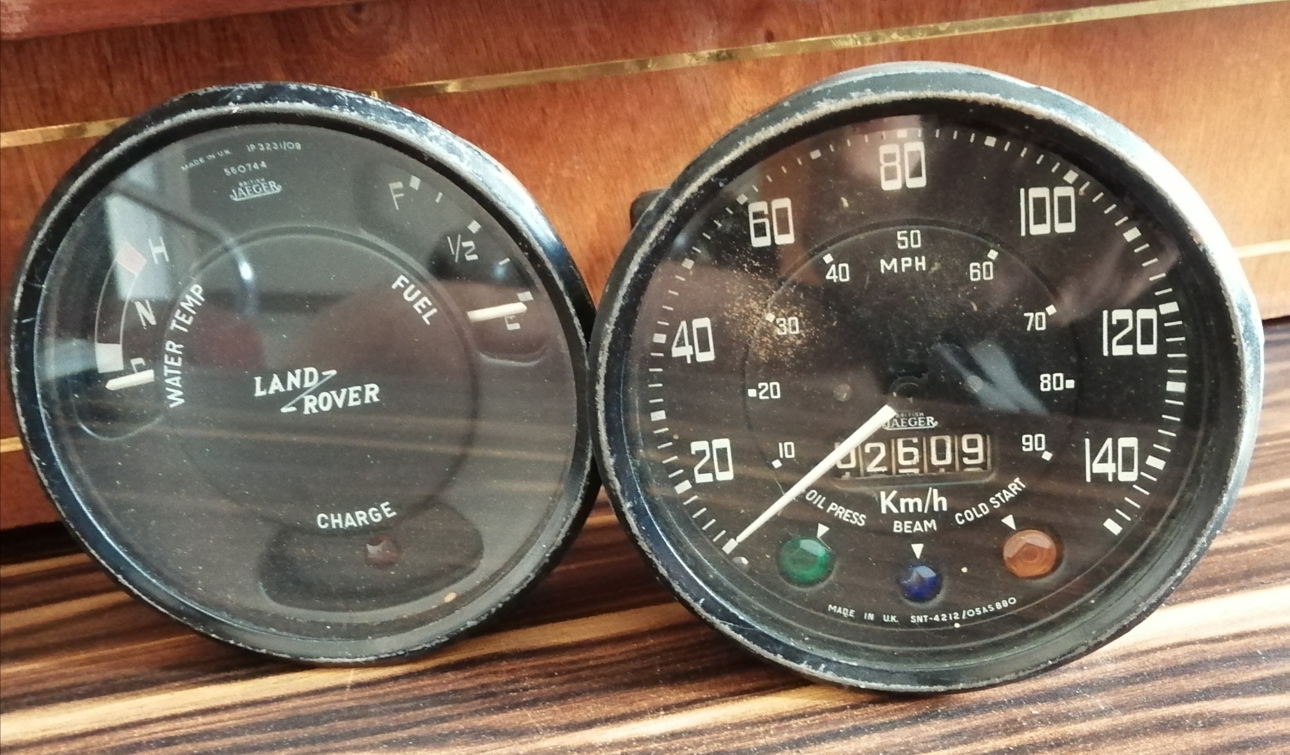 کیلومتر وامپر لندرور