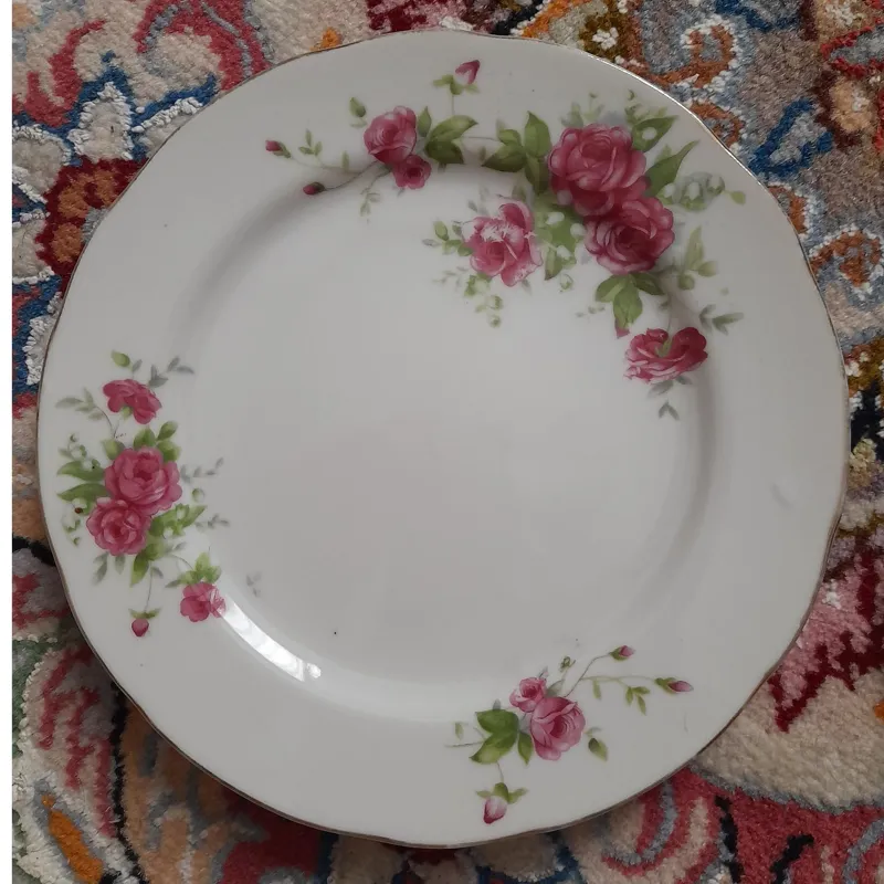 4 پیش دستی گل سرخی قدیمی