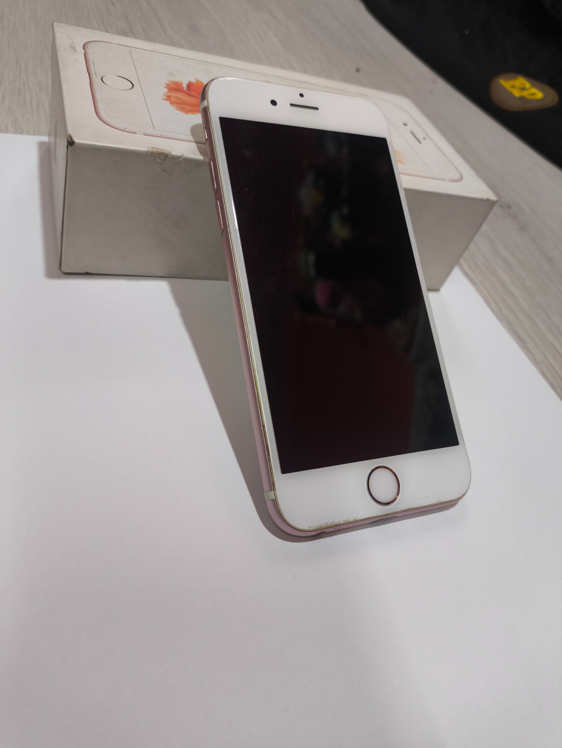 گوشی آیفون 6s