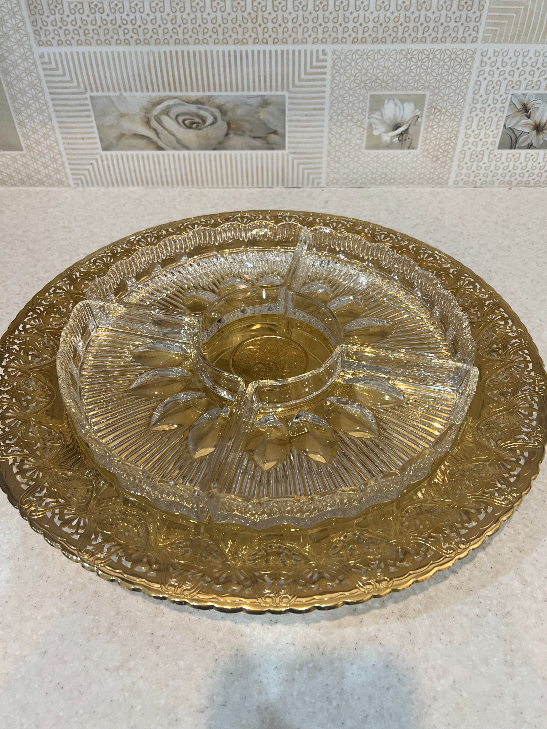 اردو خوری 4 تکه کریستال در سینی طلایی