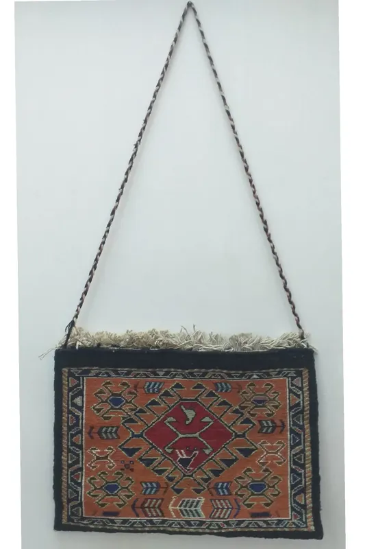 چنته و دیوار آویز قدیمی
