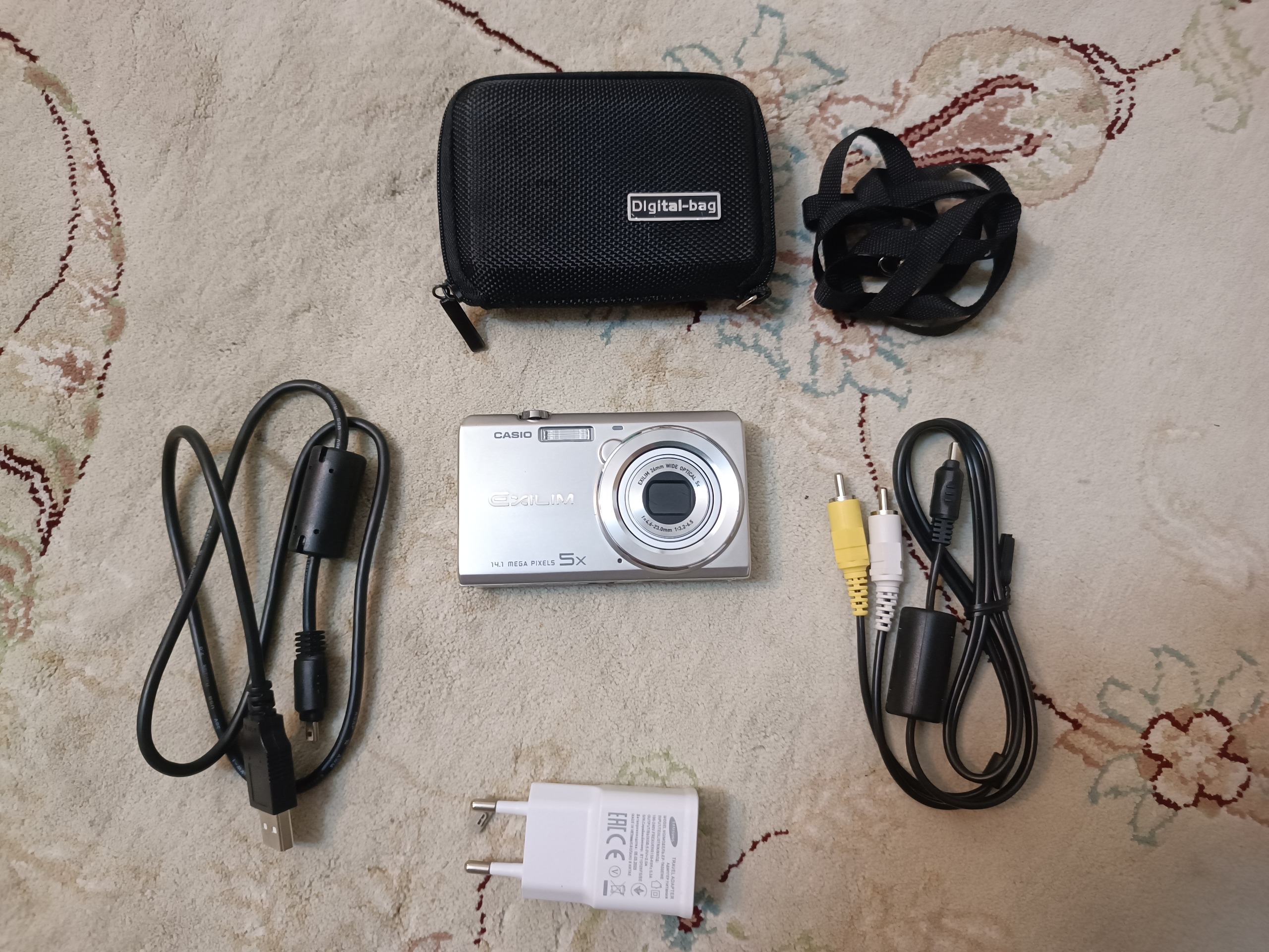 دوربین کاسیو zs10