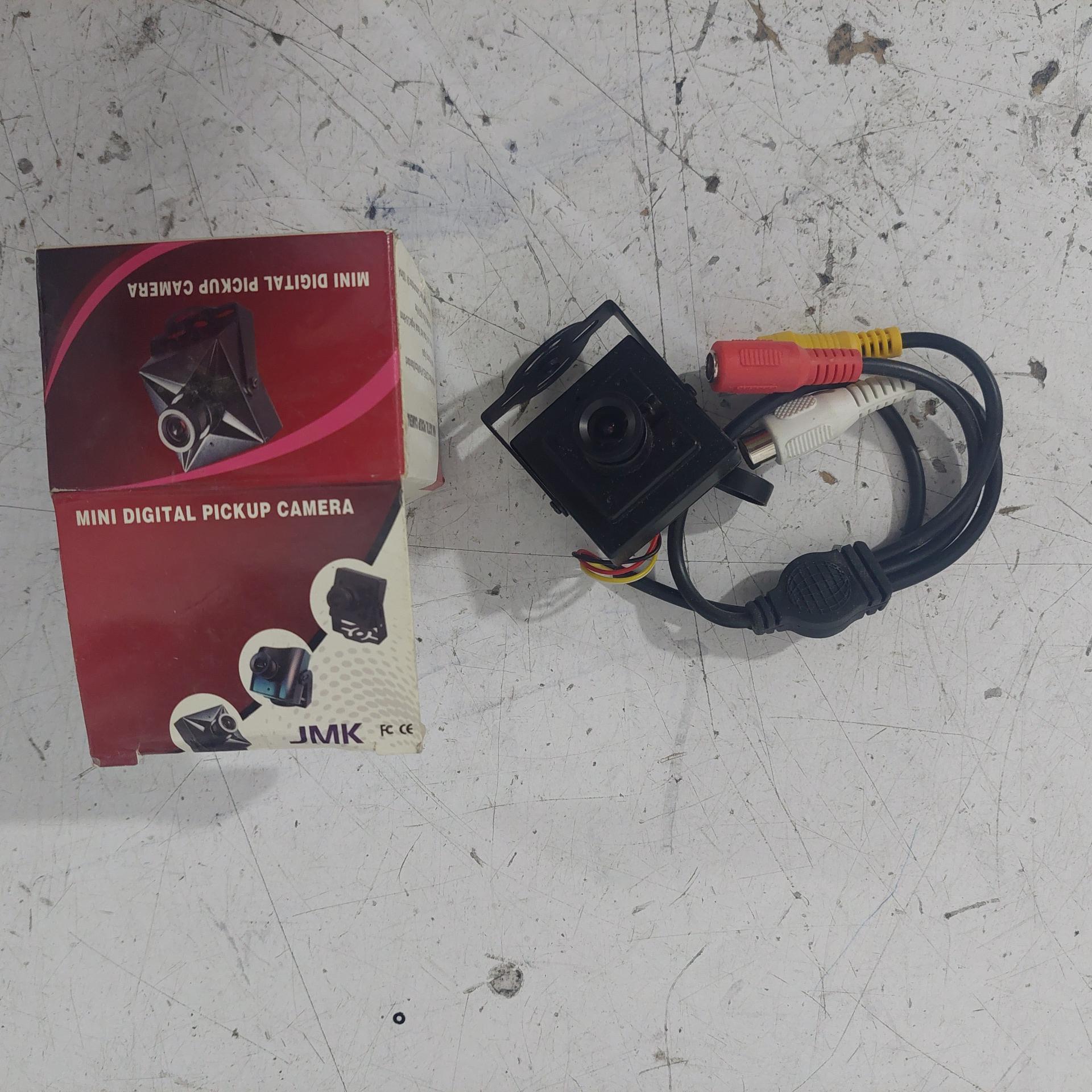 دوربین فیلمبرداری ساده