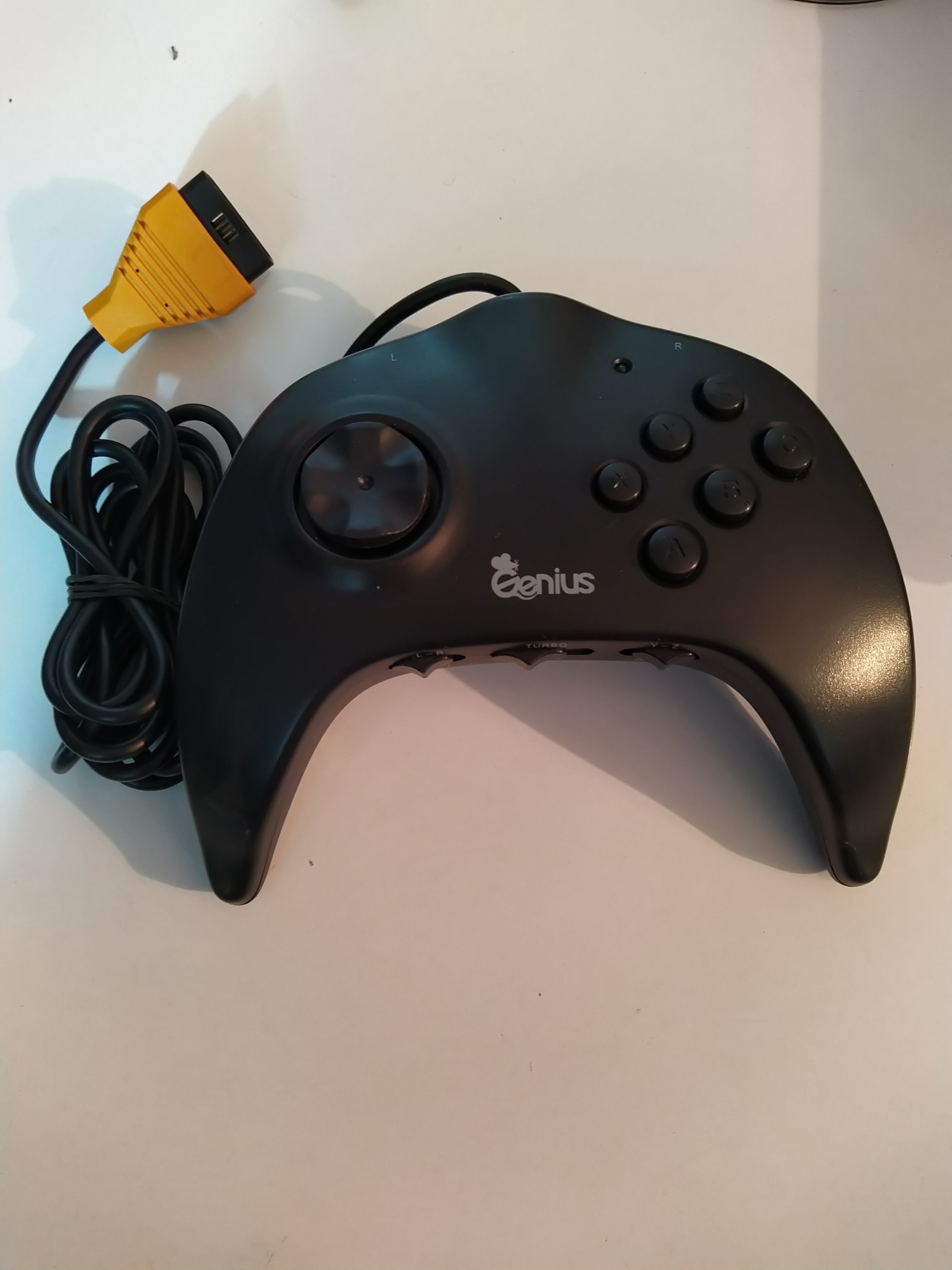 دسته بازی کامپیوتر جنیوس Genius نوستالژی