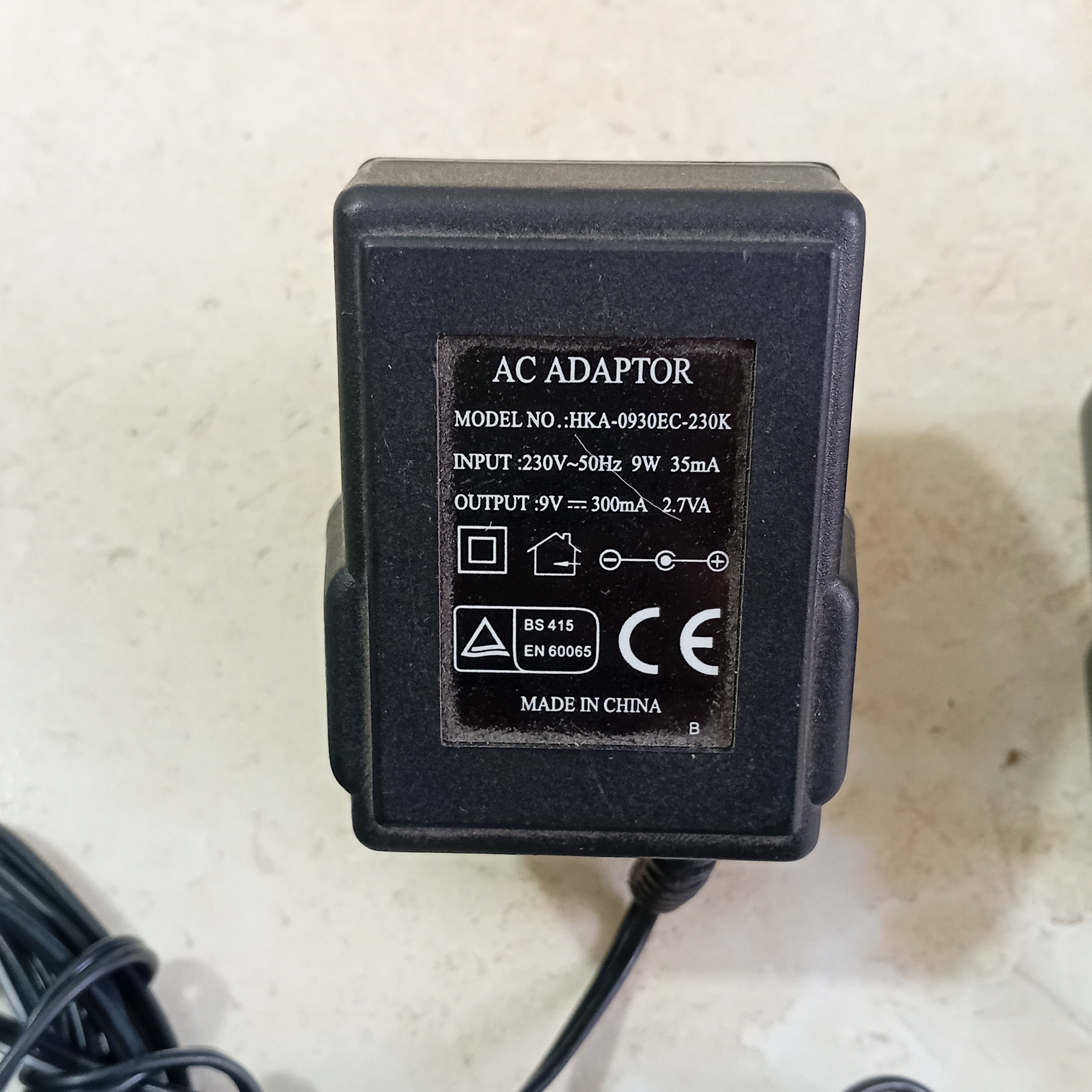 آداپتور ترانسی وارداتی 9 ولت 500 میلی آمپر