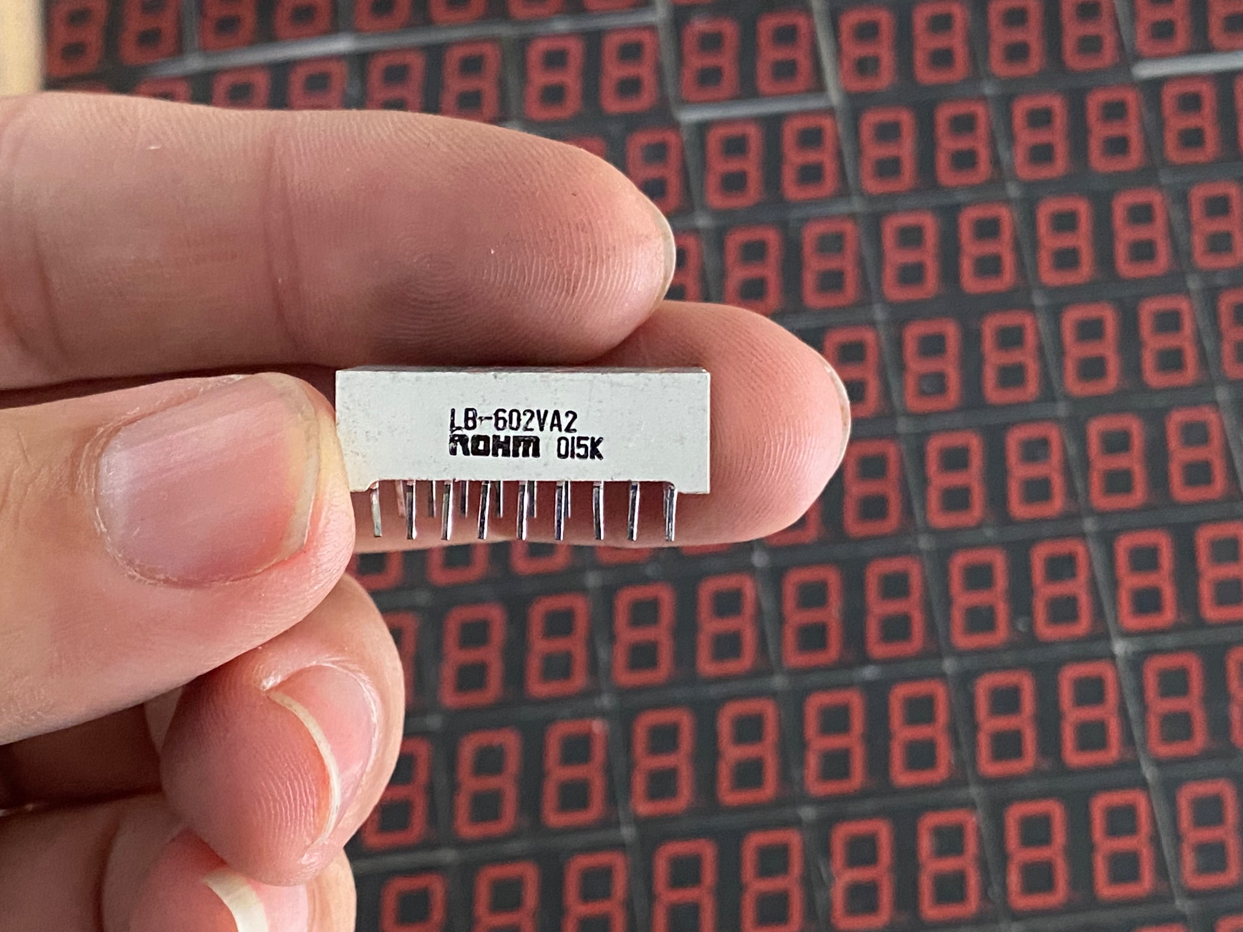 350 عدد سگمنت 2 دیجیت قرمز ( ساخت کره )