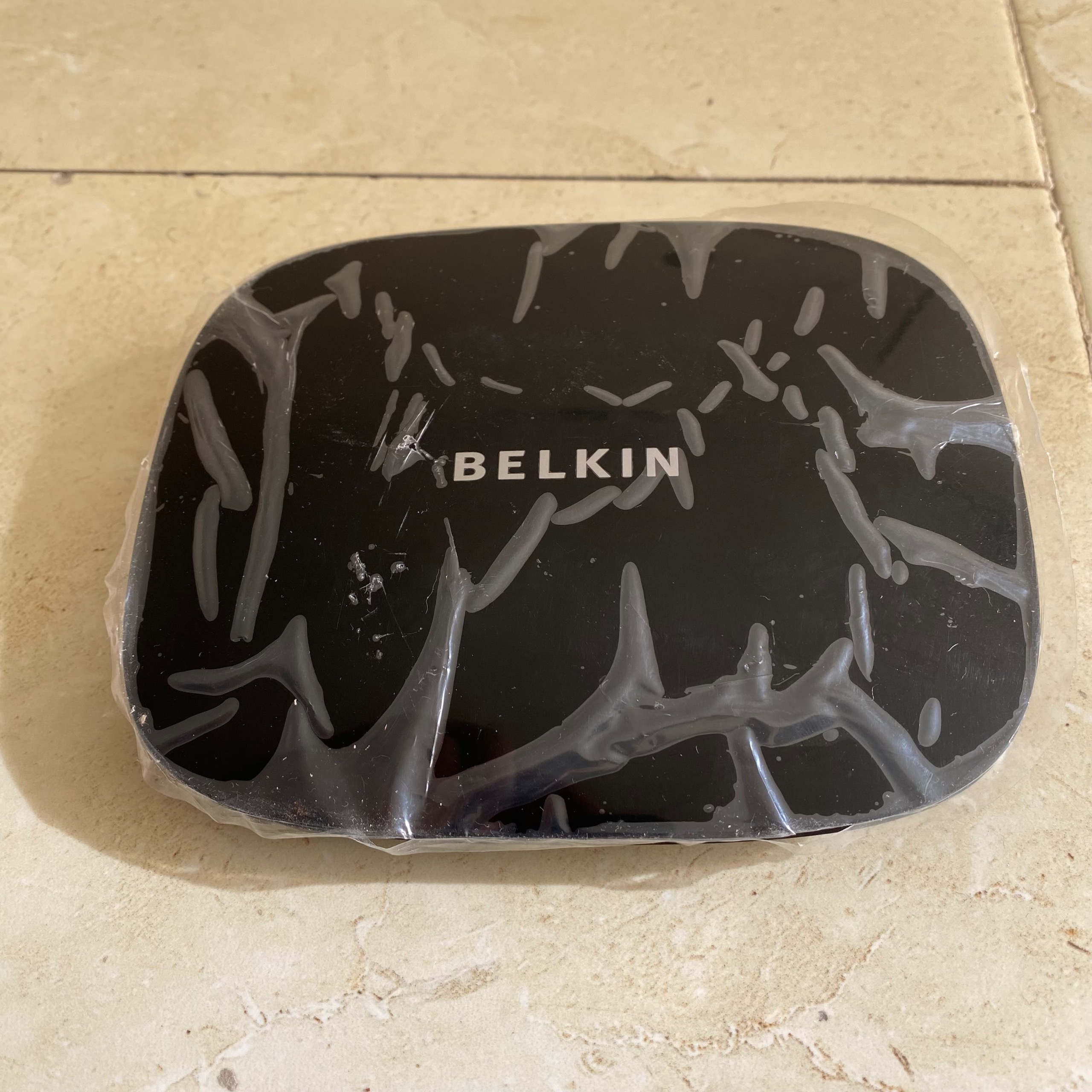 قاب فرستنده تصویر Belkin جهت پروژه