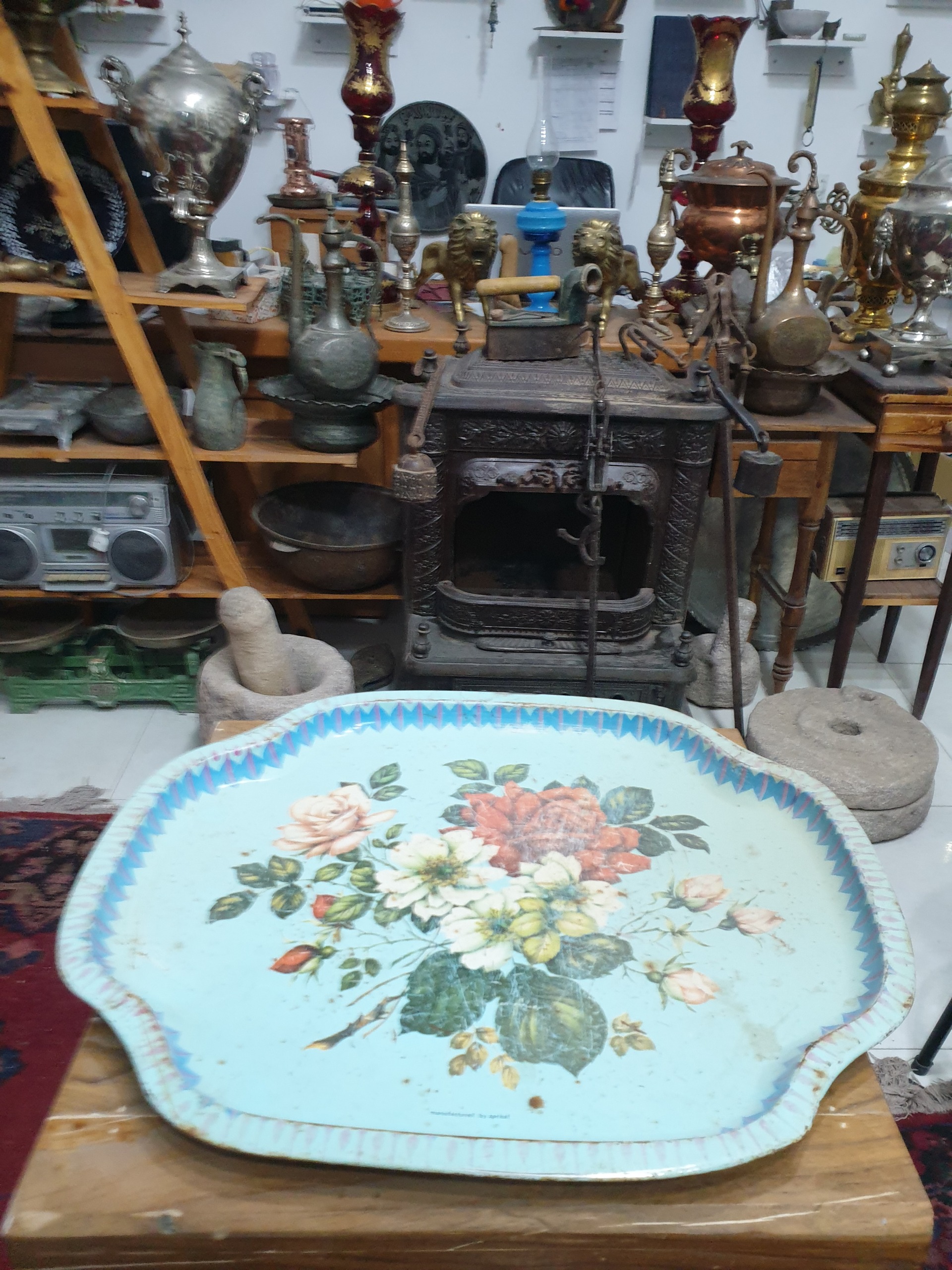سینی  قدیمی گل دار