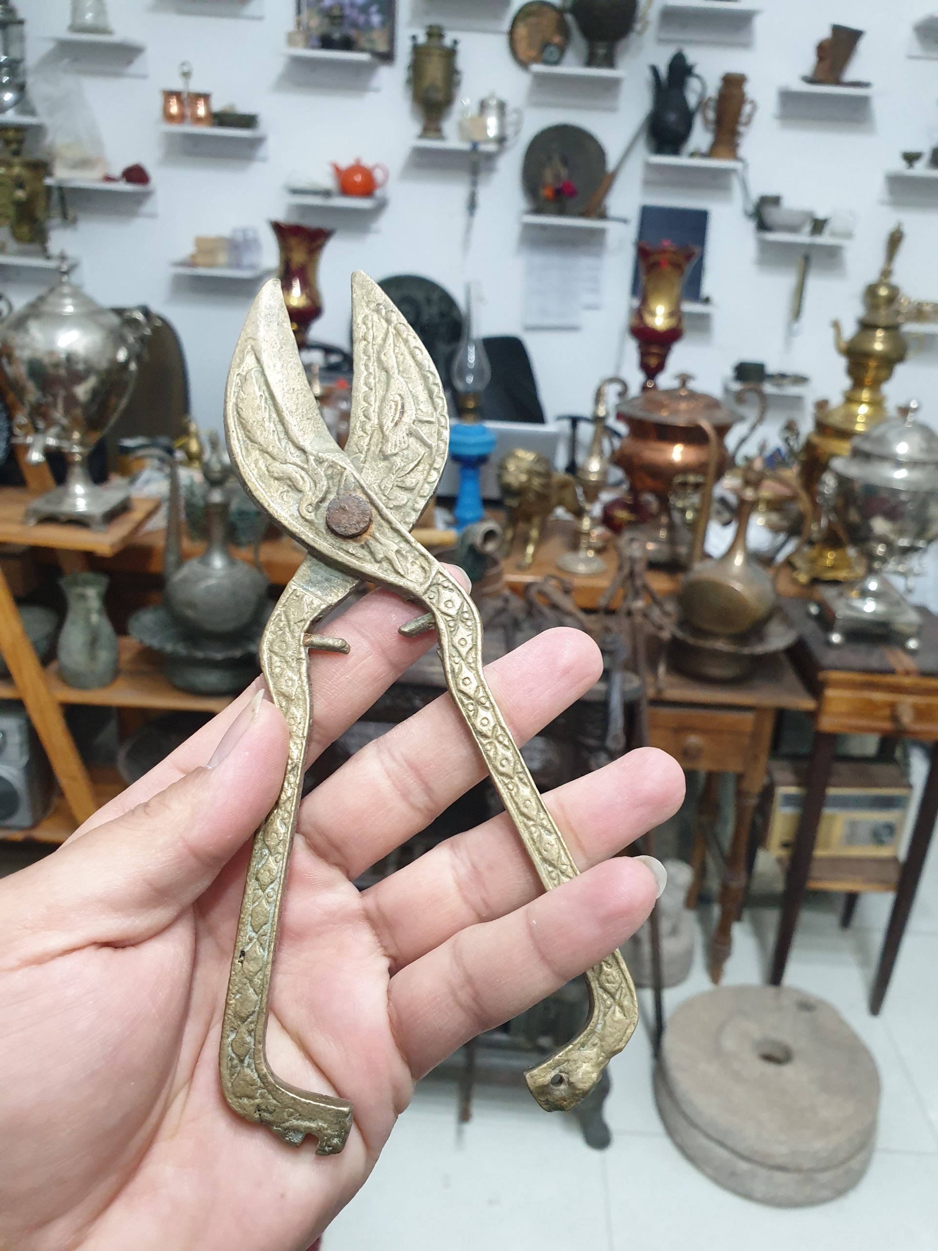 قند شکن قدیمی نقش دار