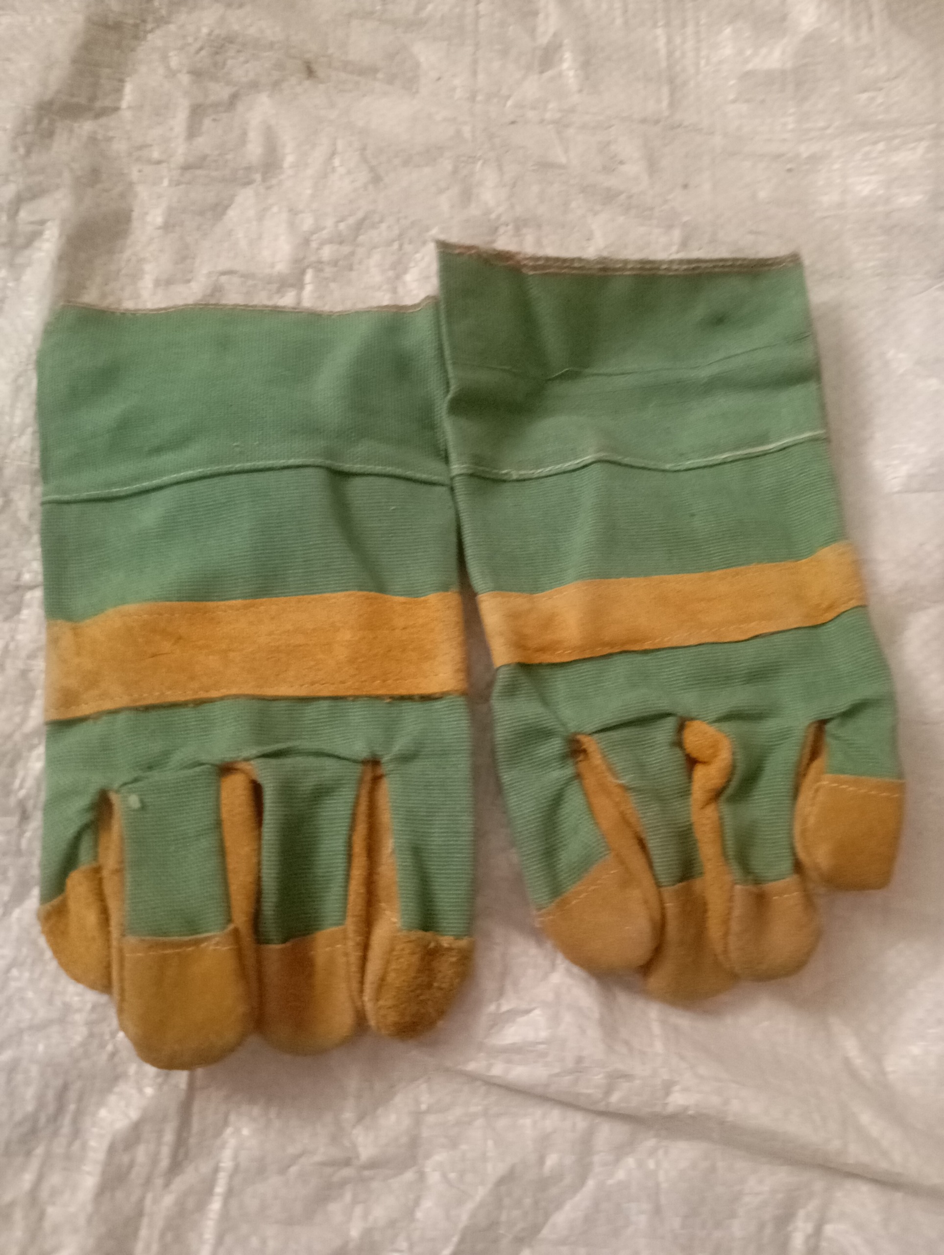 دستکش کار پشت برزنت کف چرم 4 عدد