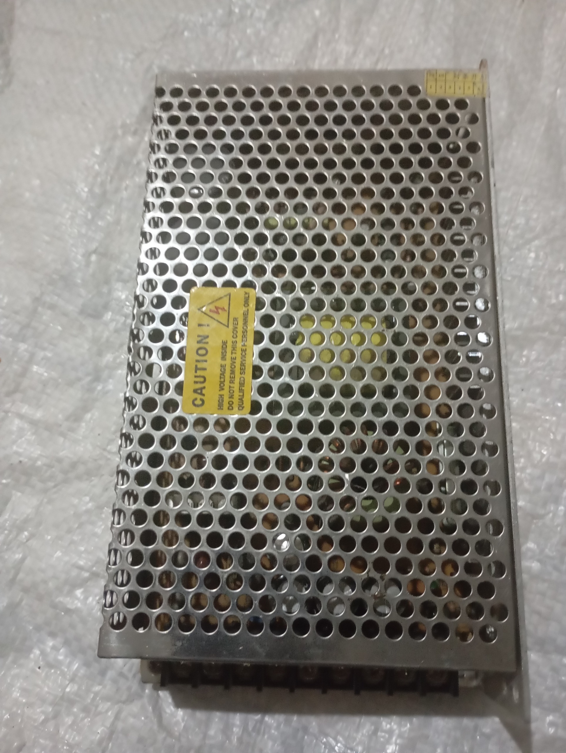 منبع تغذیه سوئیچینگ 5 ولت 40 آمپر