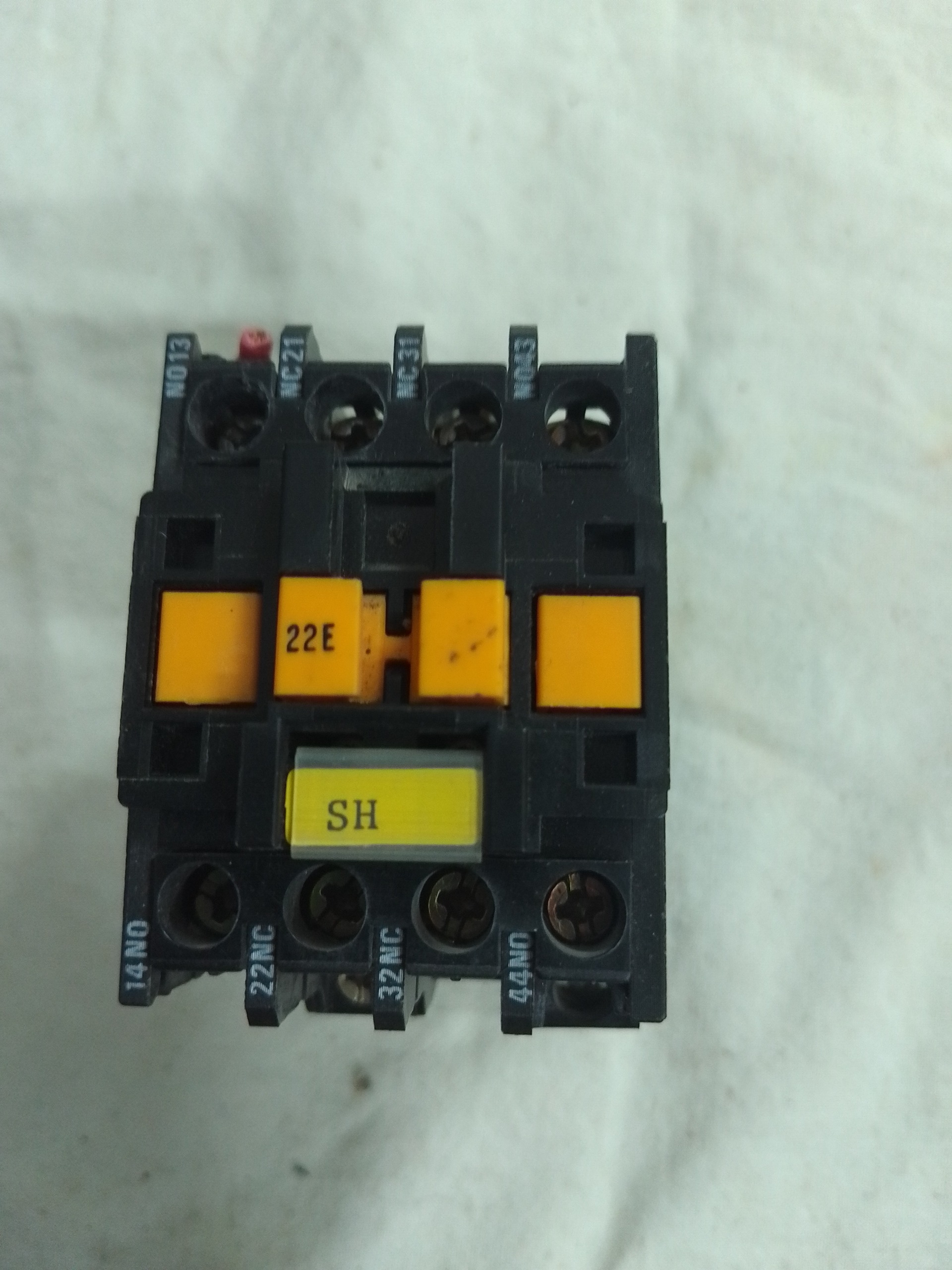 کنتاکتور 10 آمپر 48ولت فرانسه