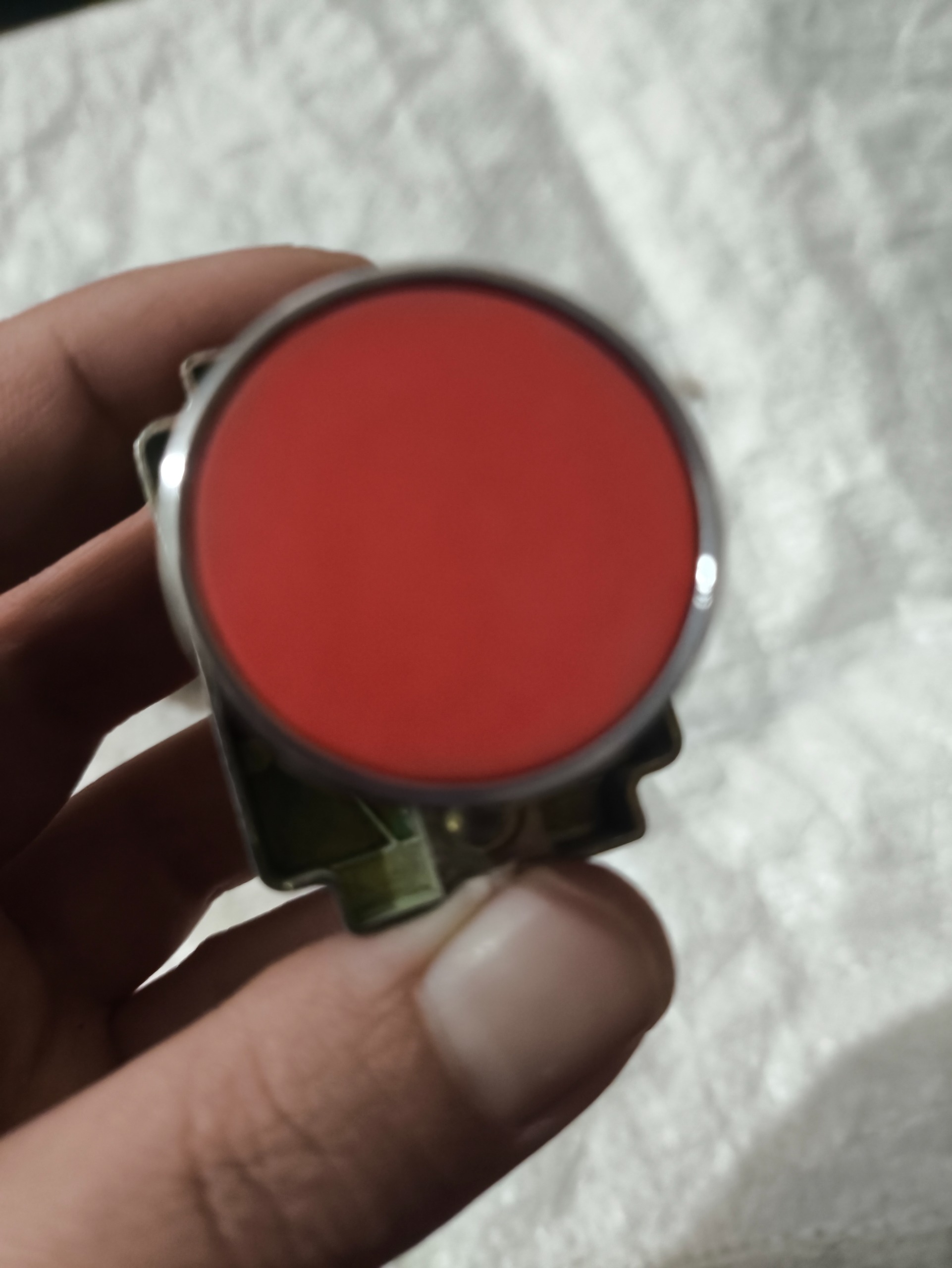 شاسی فشاری قرمز