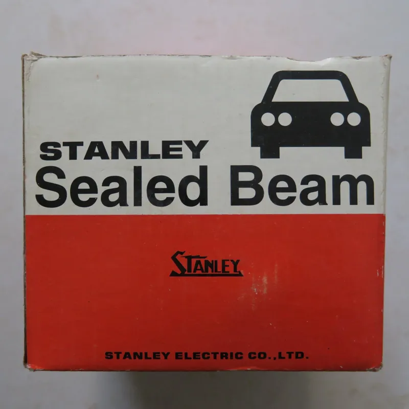 یک جفت چراغ بلوری جلو خودرو STANLEY اصلی