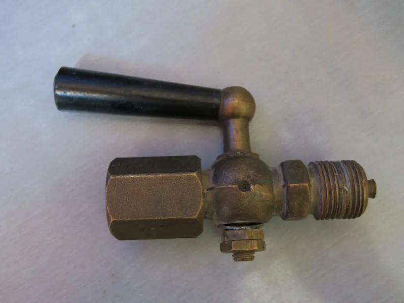 شیر سماوری قدیمی