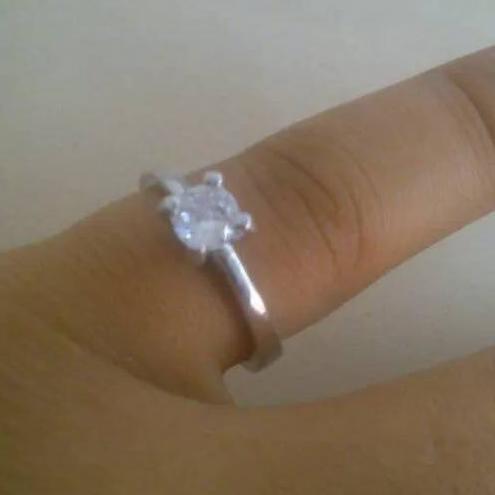 حلقه نقره نگین 4 شاخ