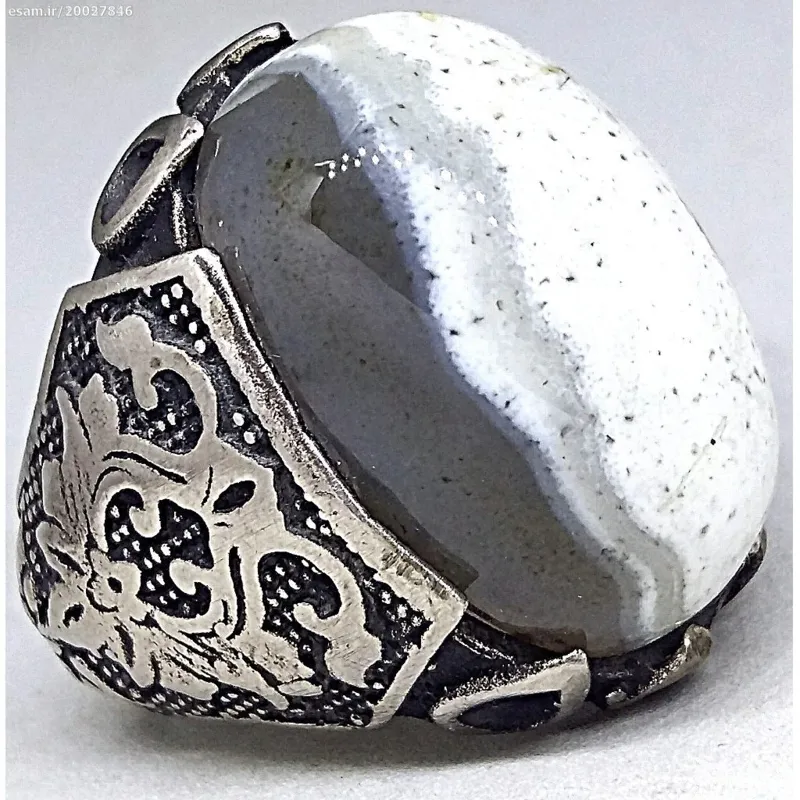 انگشتر قلمزنی کلکسیونی جزع برفی اصیل