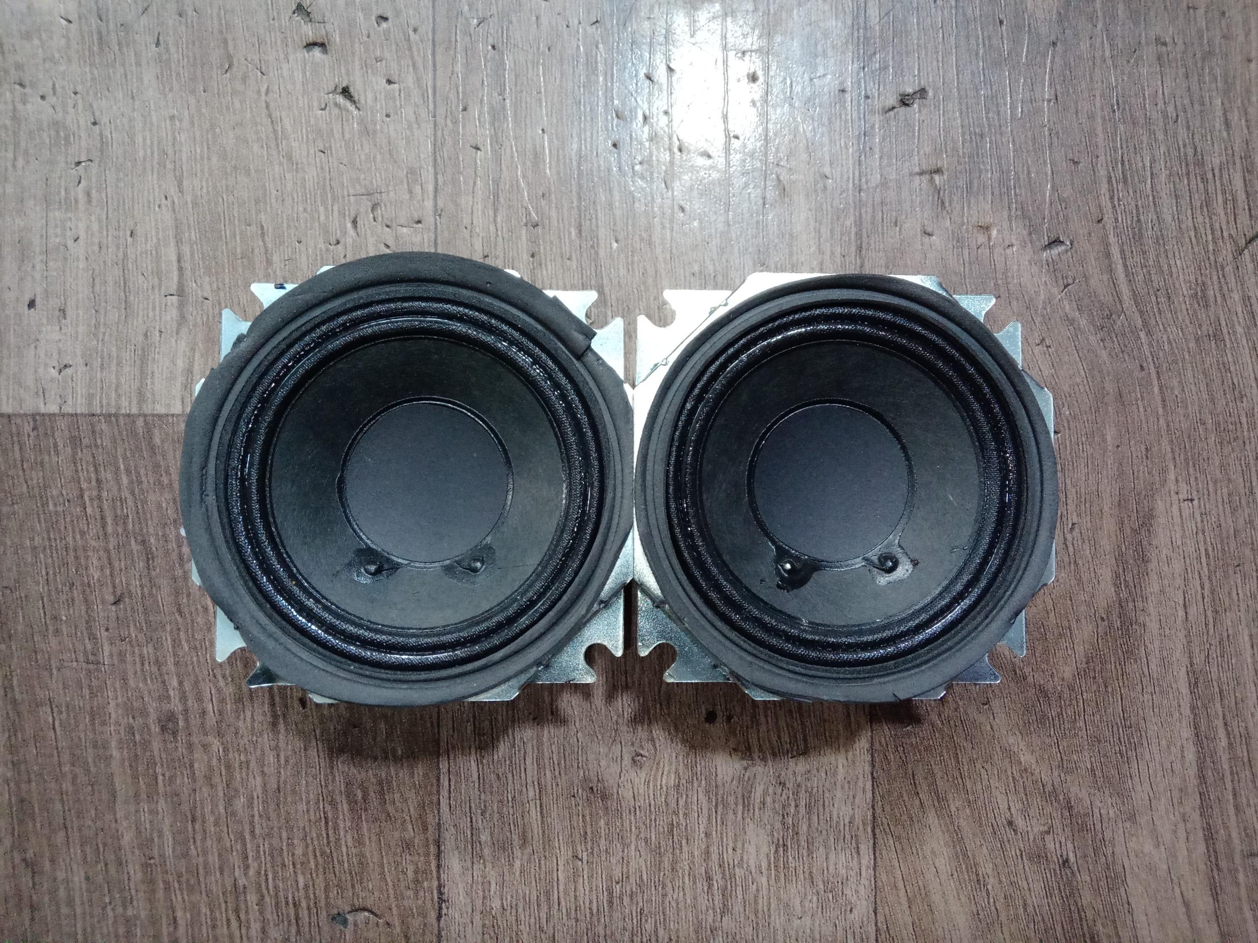 دو عدد میدرنج 3 اینچ الجی 4 اهم