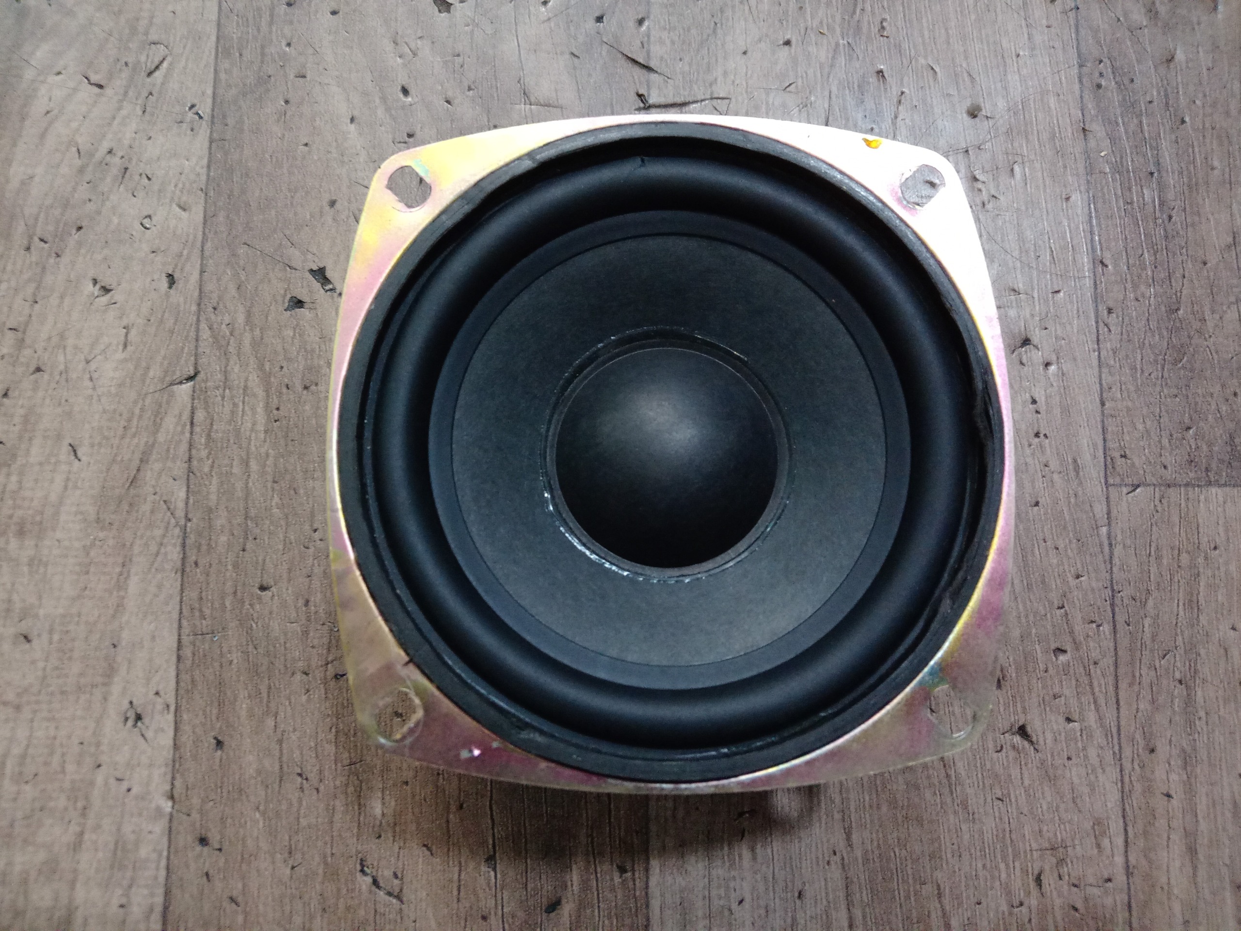 ساب وفر 4 اینچ 15 وات