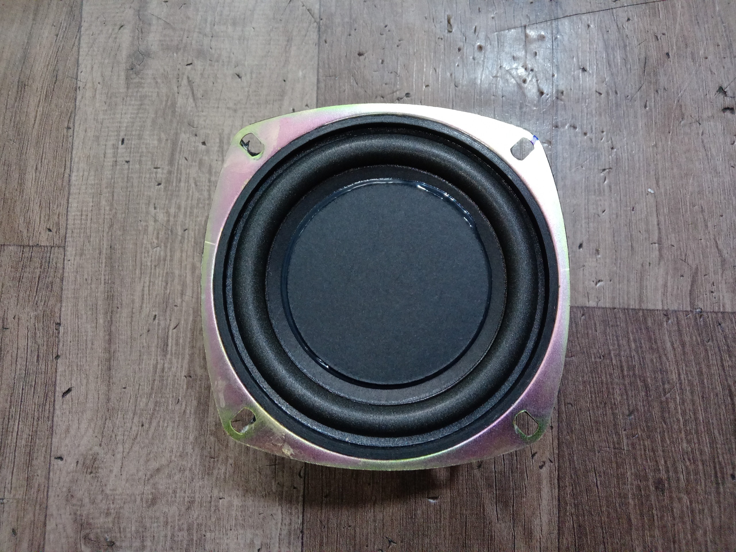 ساب وفر 4 اینچ میکرولب