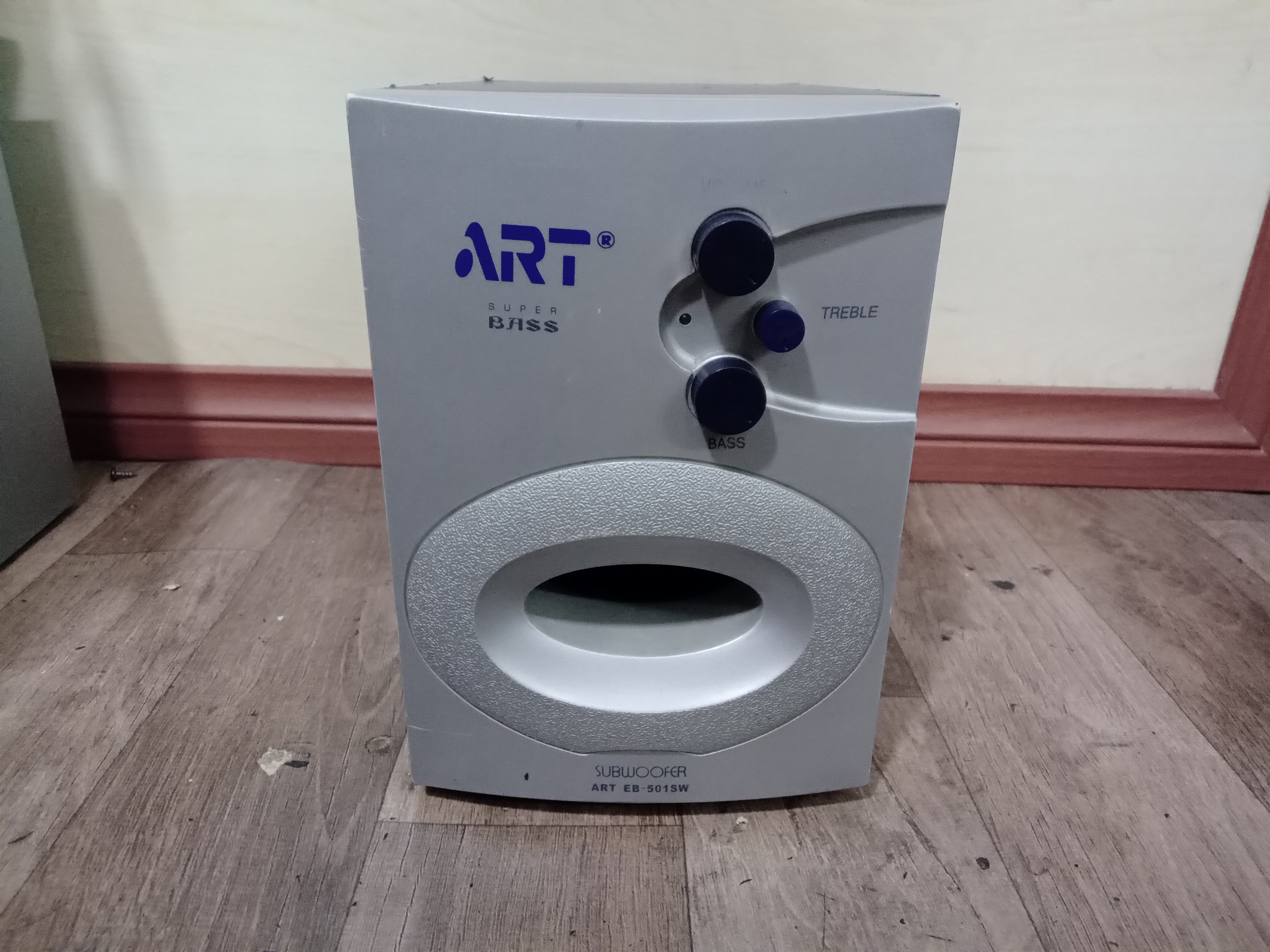 ساب باکس نقلی کوچک ART