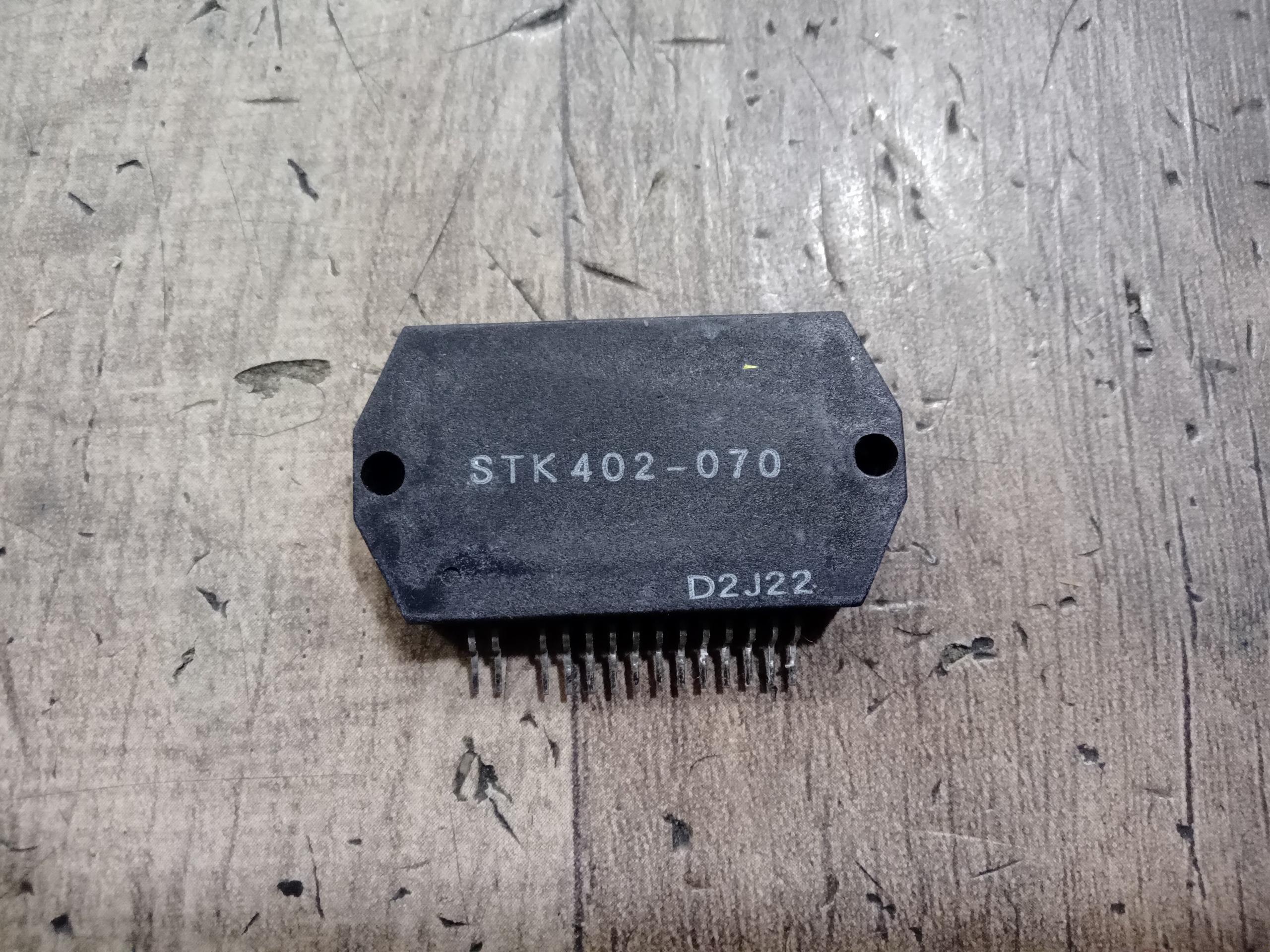 ایسی آمپلیفایر stk402-070 اریجینال