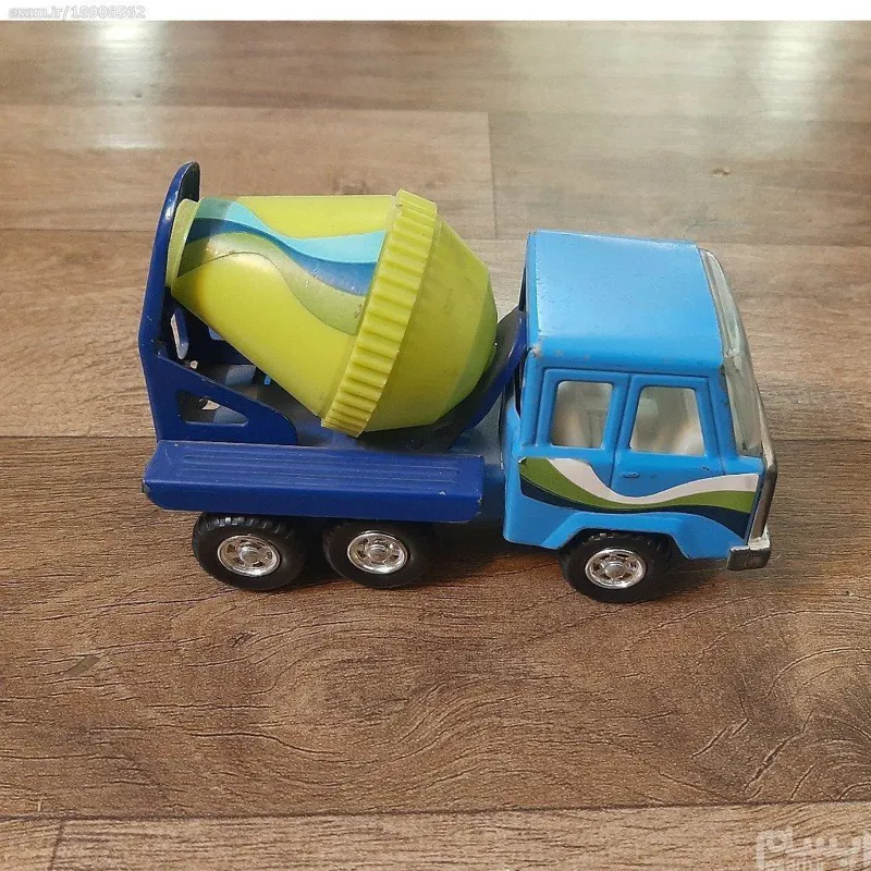 ماکت کامیون میکسر قدیمی