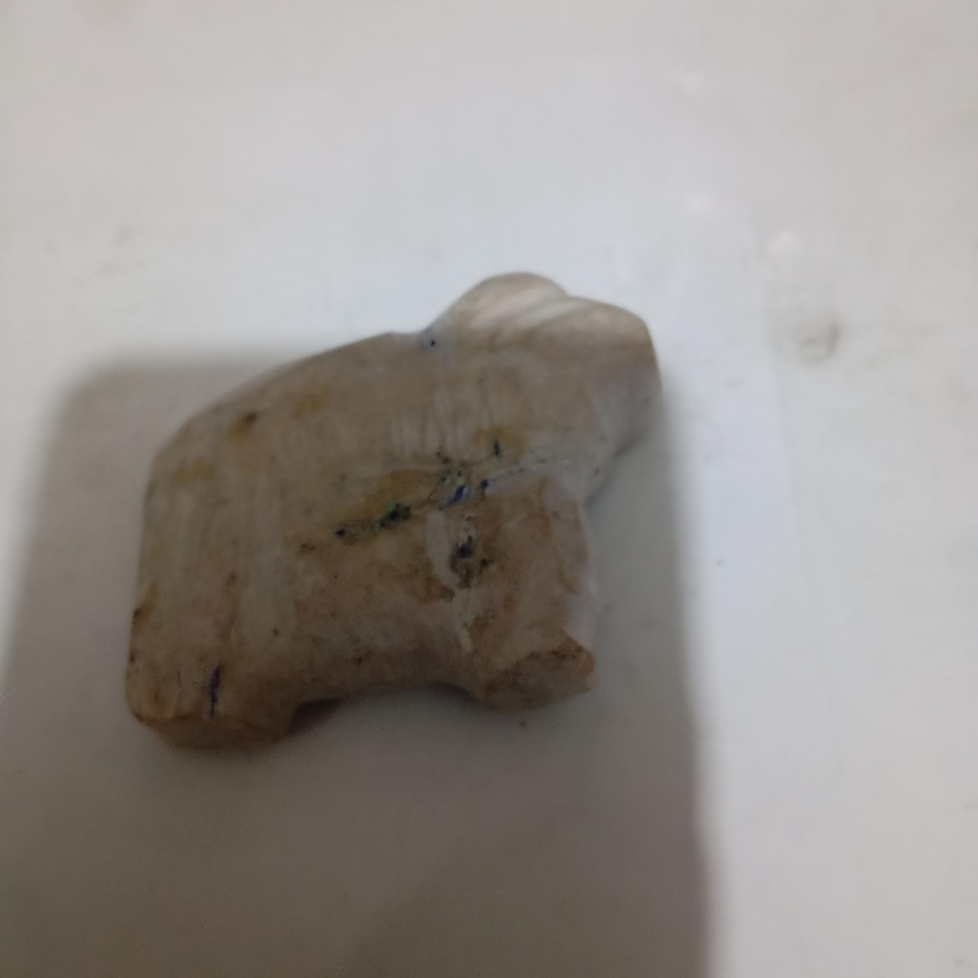 مجسمه حیوان سنگی