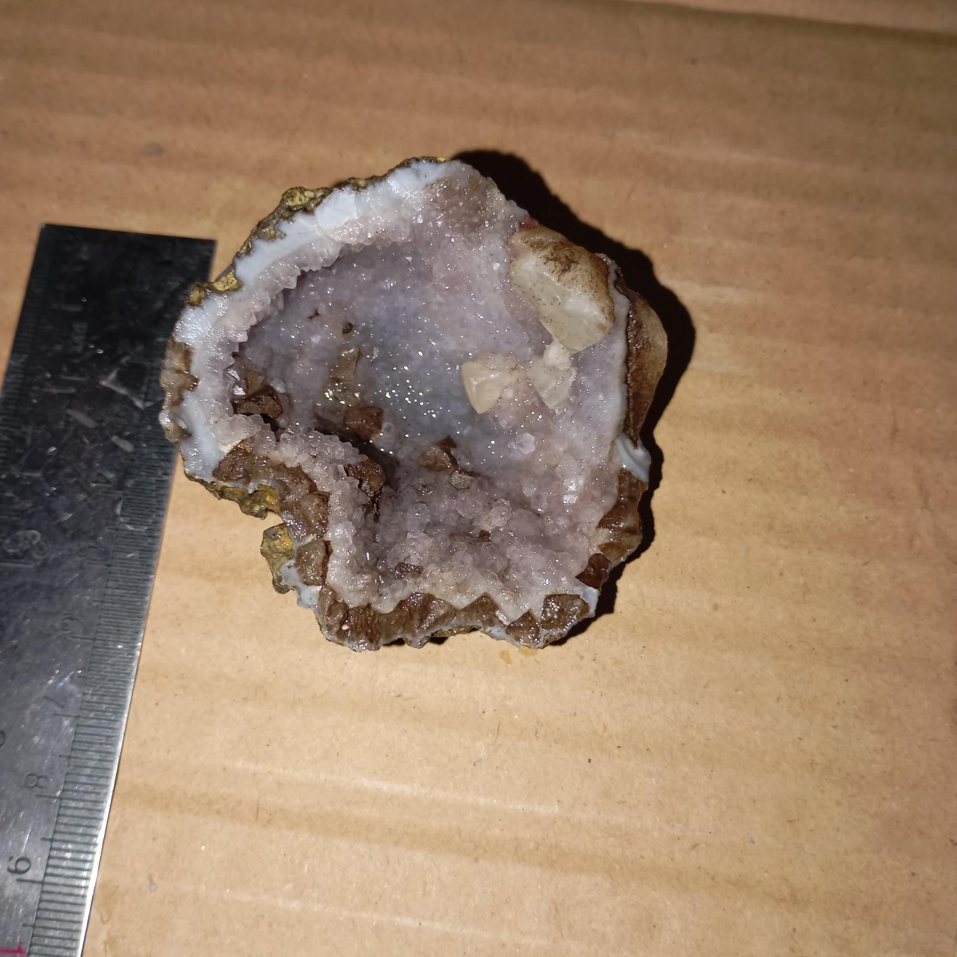 سنگ ژئود کریستالی بنفش