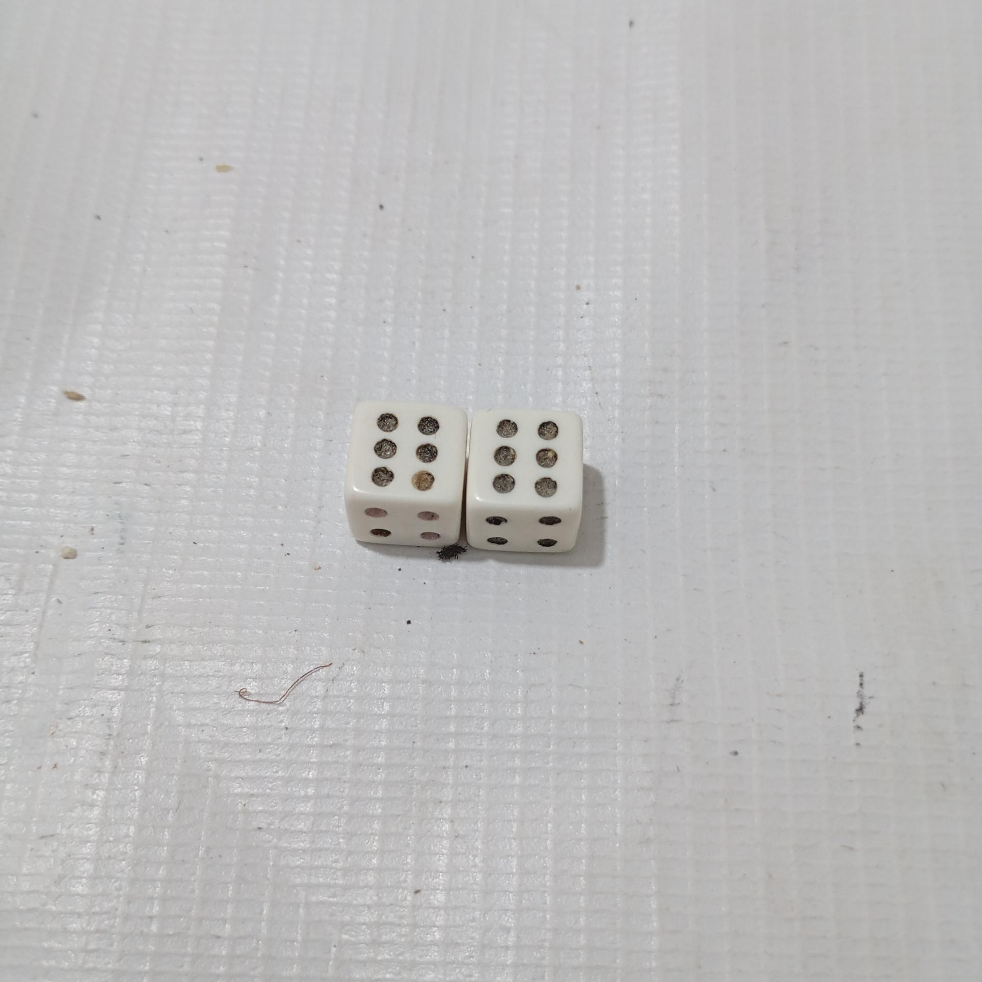 یک جفت تاس جنس خوب