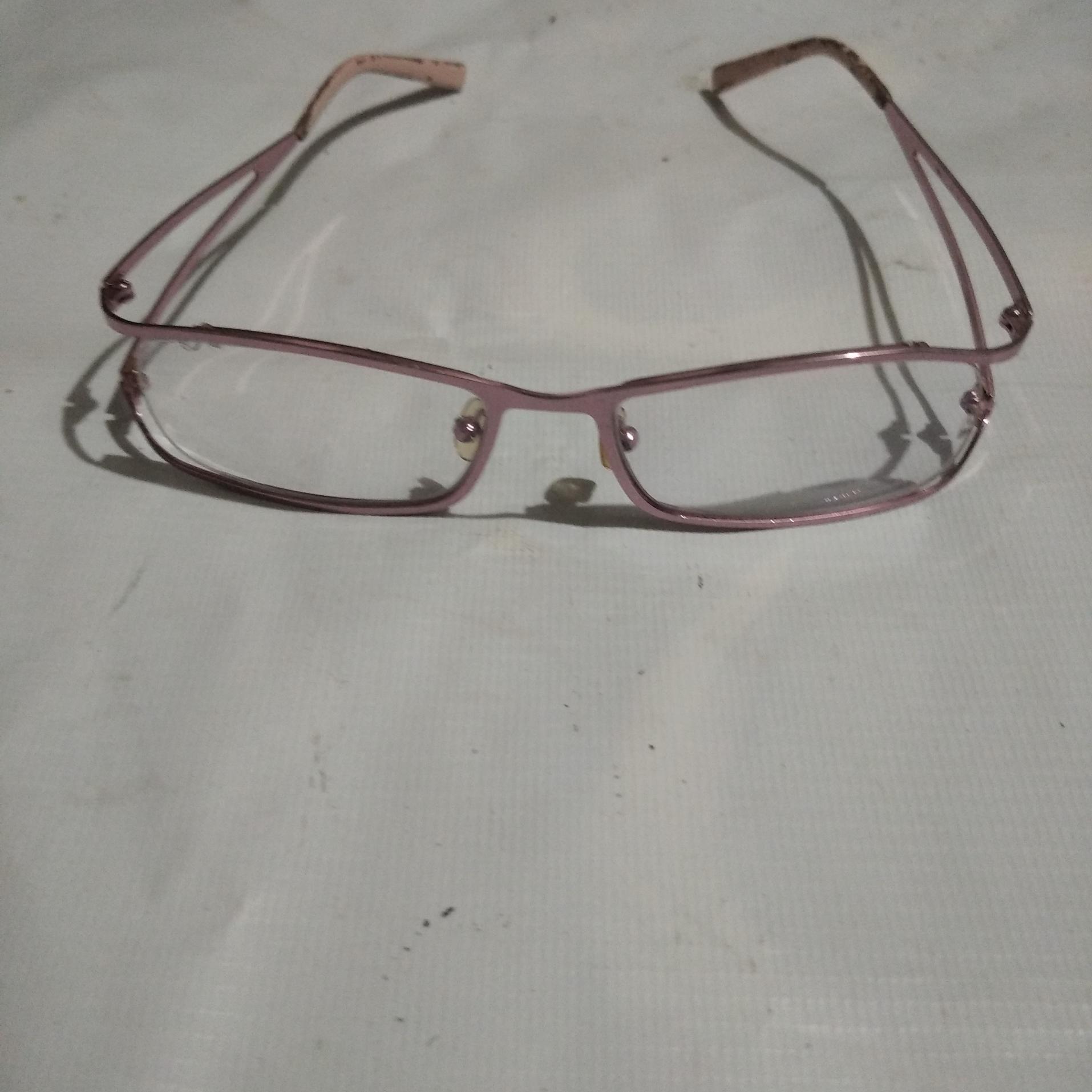 عینک طبی زنانه