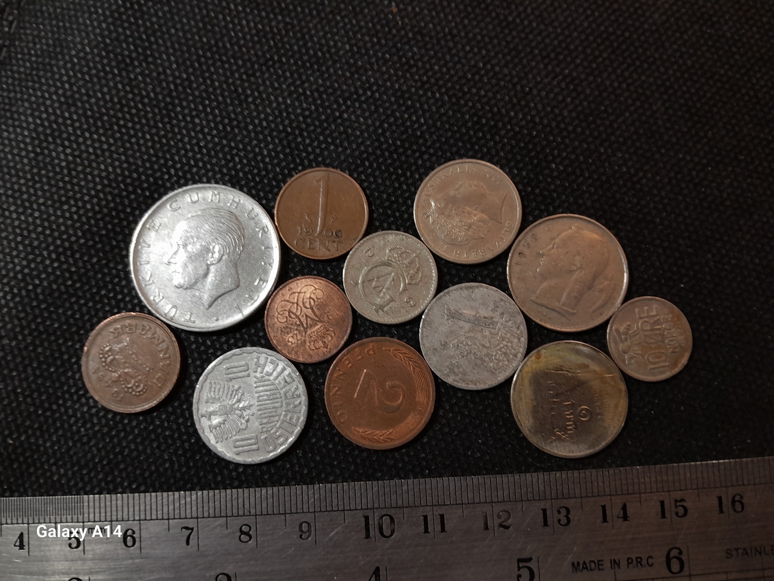 12 سکه زیبای خارجی _ 119