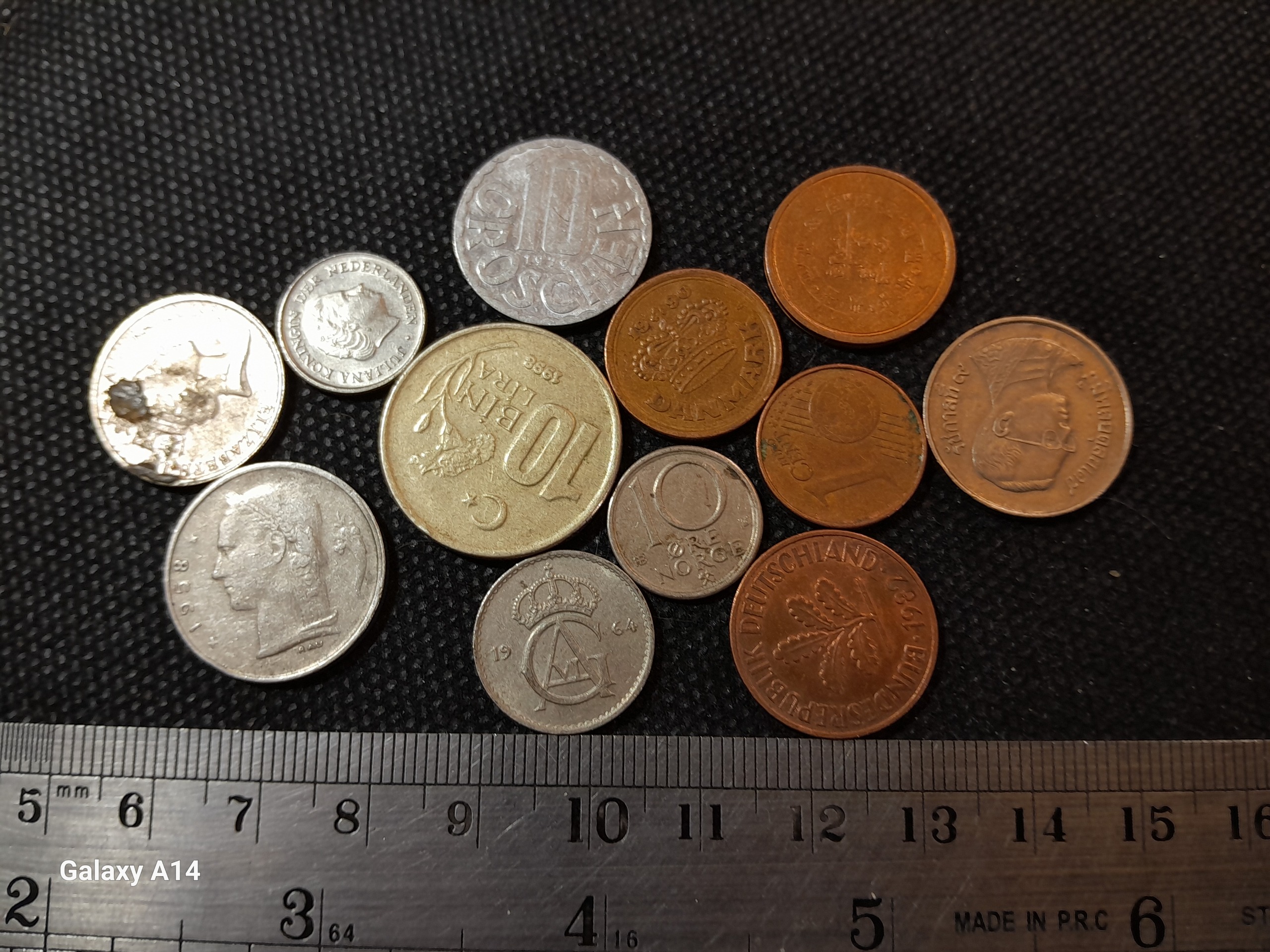 12 سکه زیبای خارجی _ 125