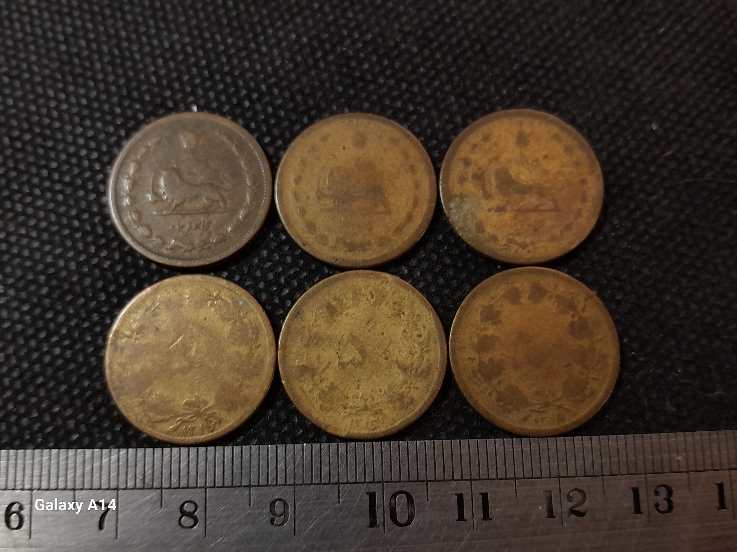 6 سکه زیبای 50 دیناری برنجی _ 128