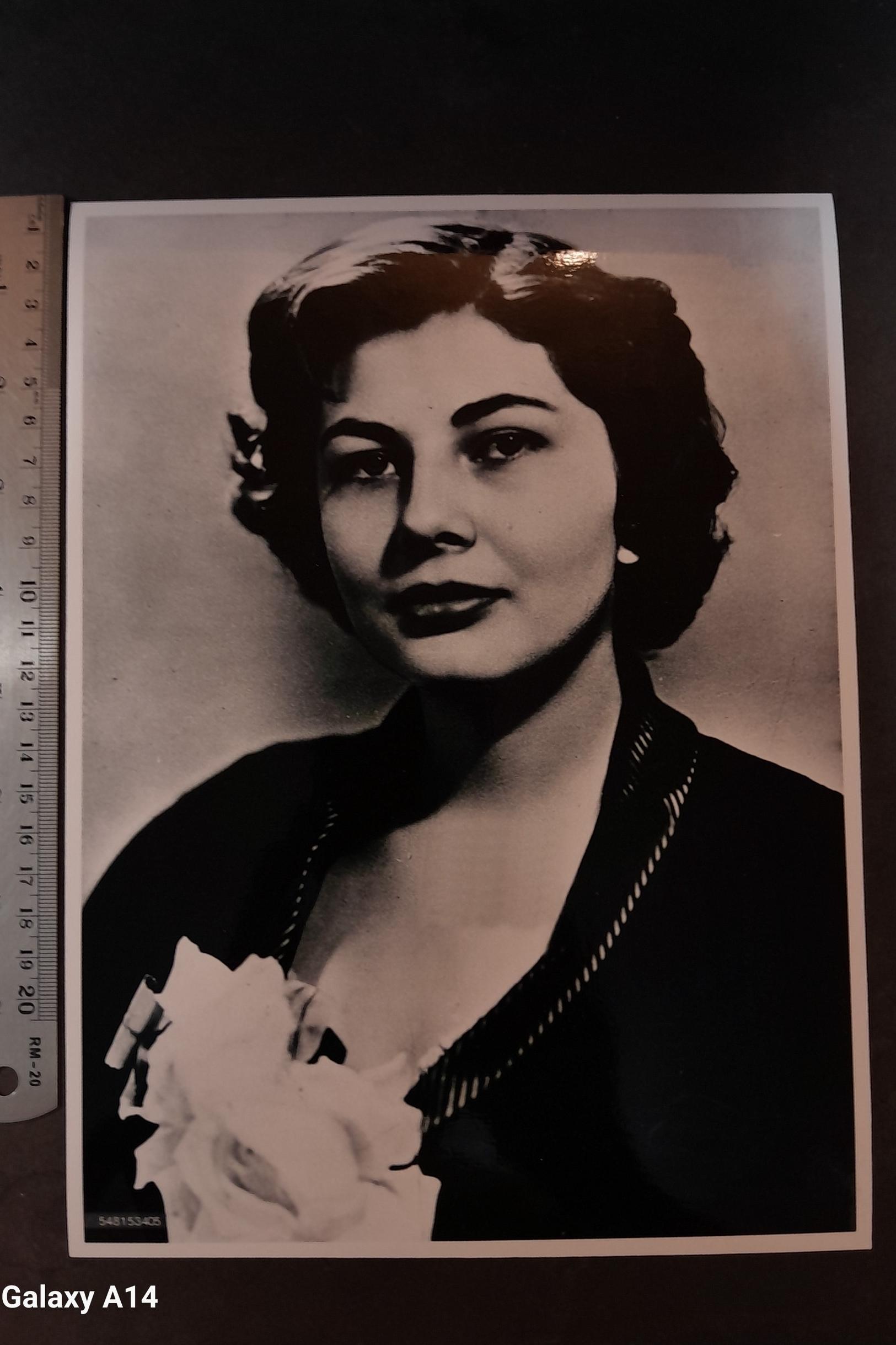 عکس زیبای ملکه ثریا _ 24