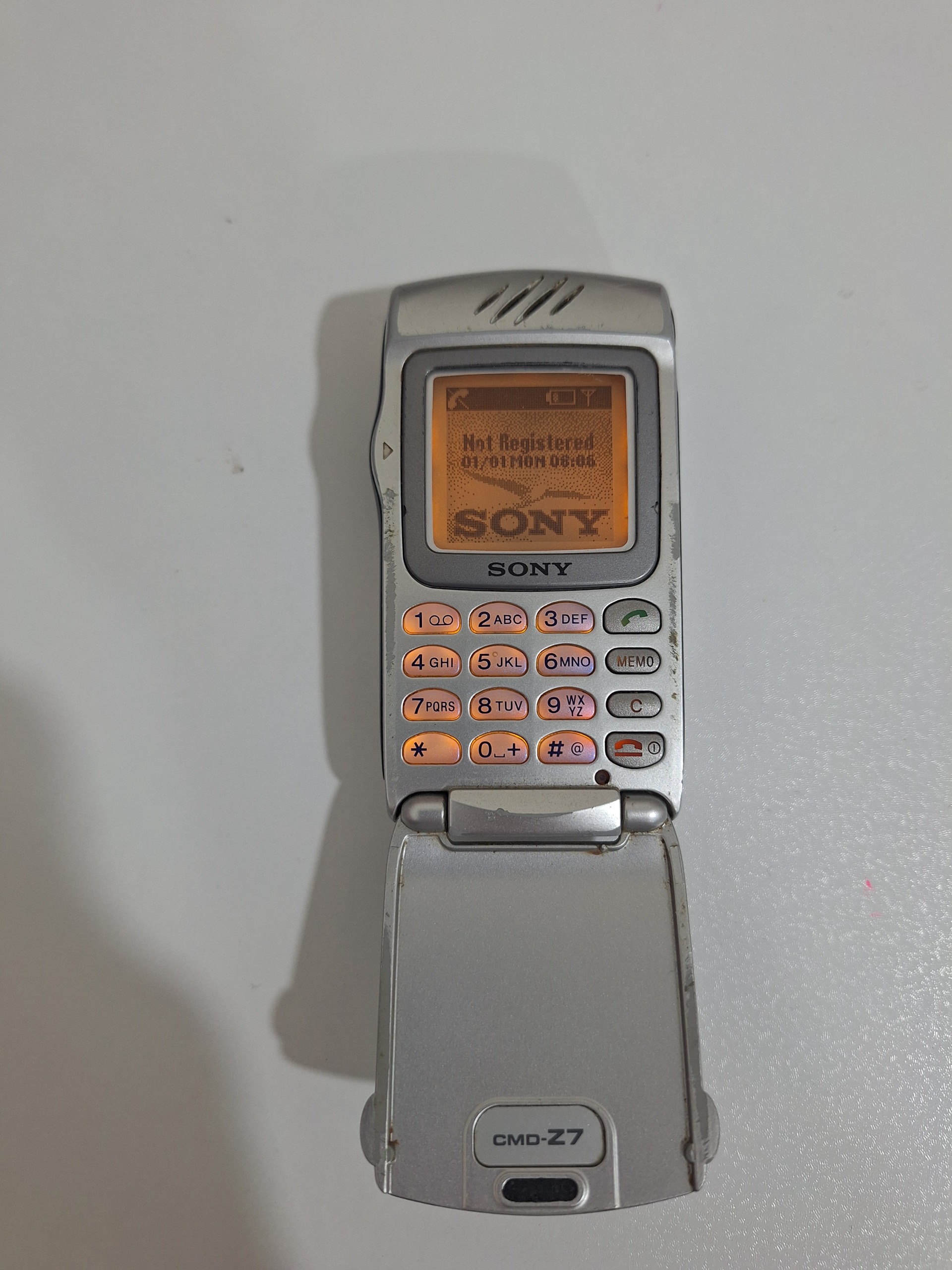گوشی سونی CMD Z7