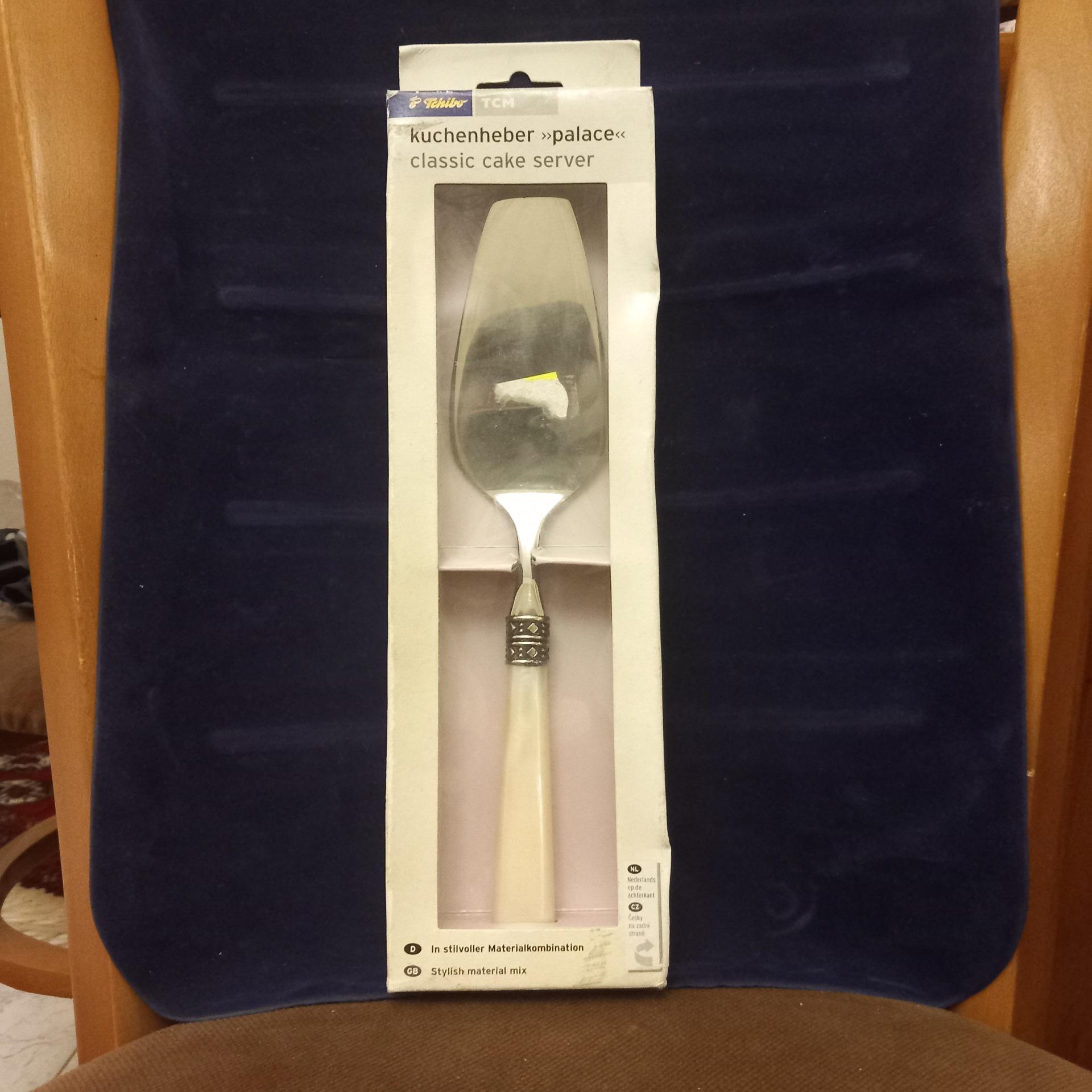 آلمانی/ کفگیر مخصوص سرو کیک/ دسته صدفی