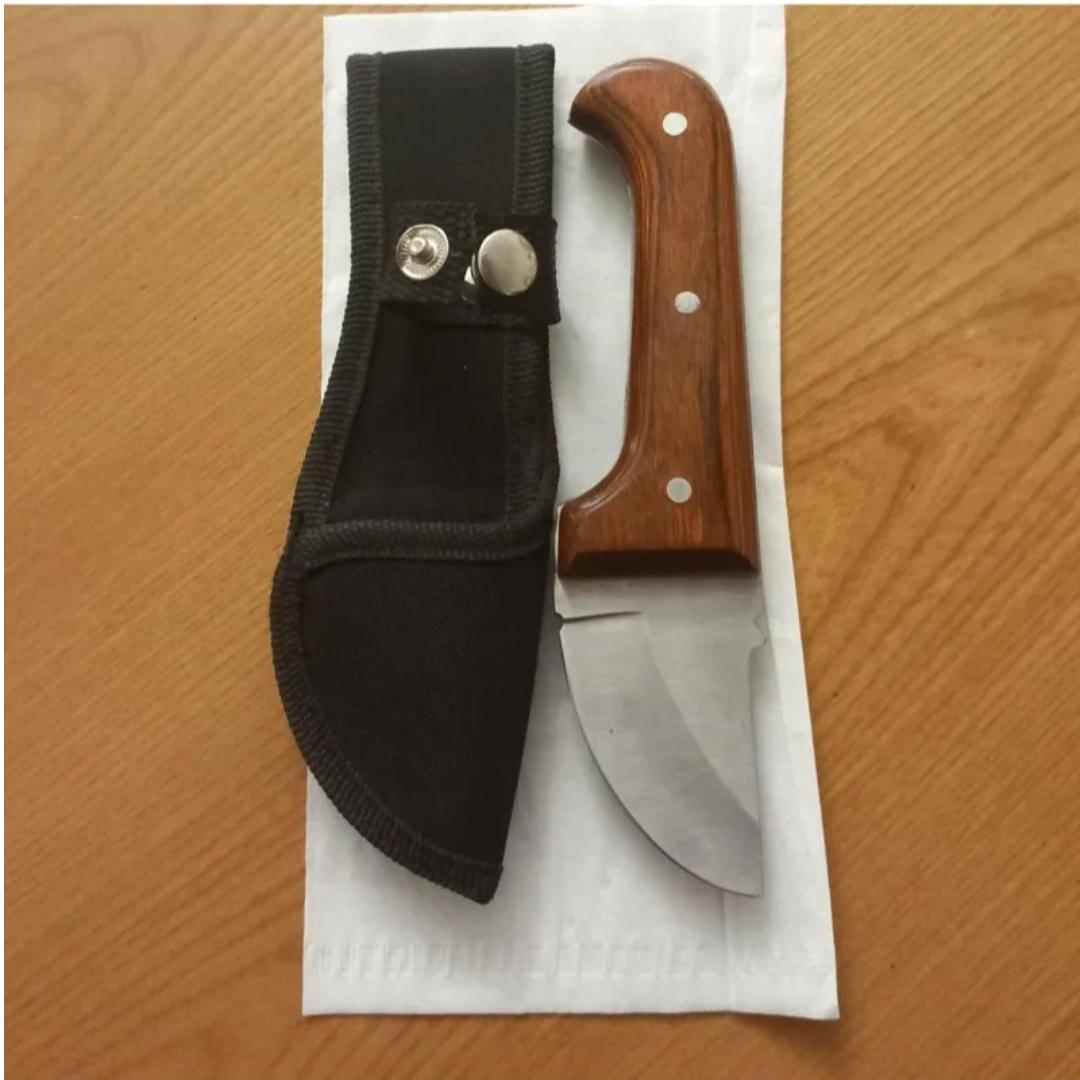 چاقو خاص با کاور فابریک/ آنتیک/ دسته چوبی