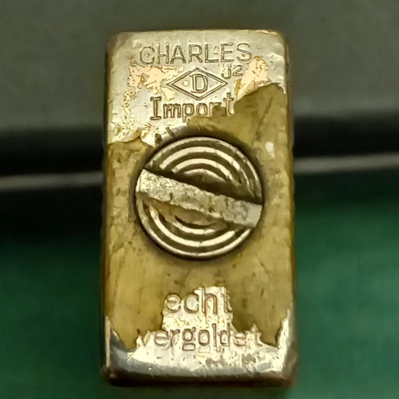 فندک بسیار بسیار قدیمی و خاص/ بنزینی کلکسیونی