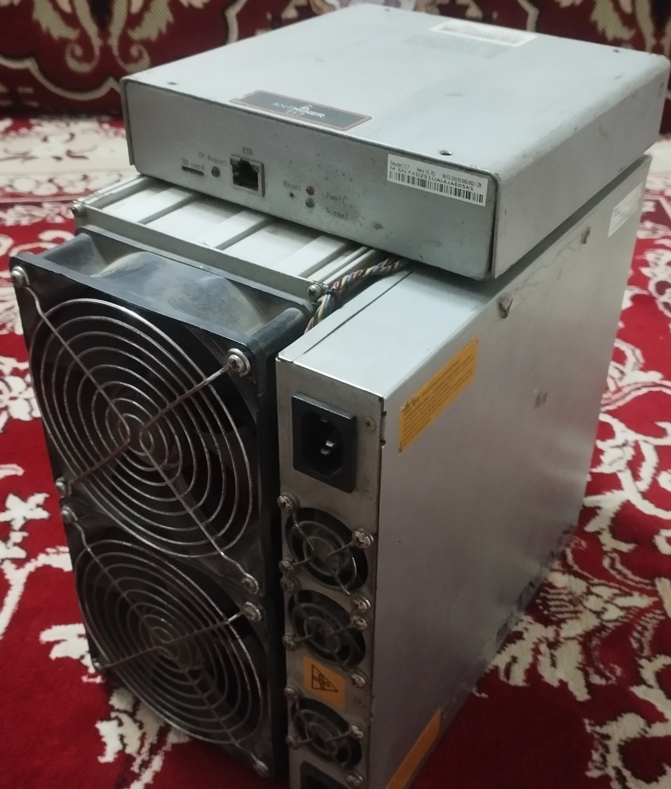دستگاه ماینر t17 42th