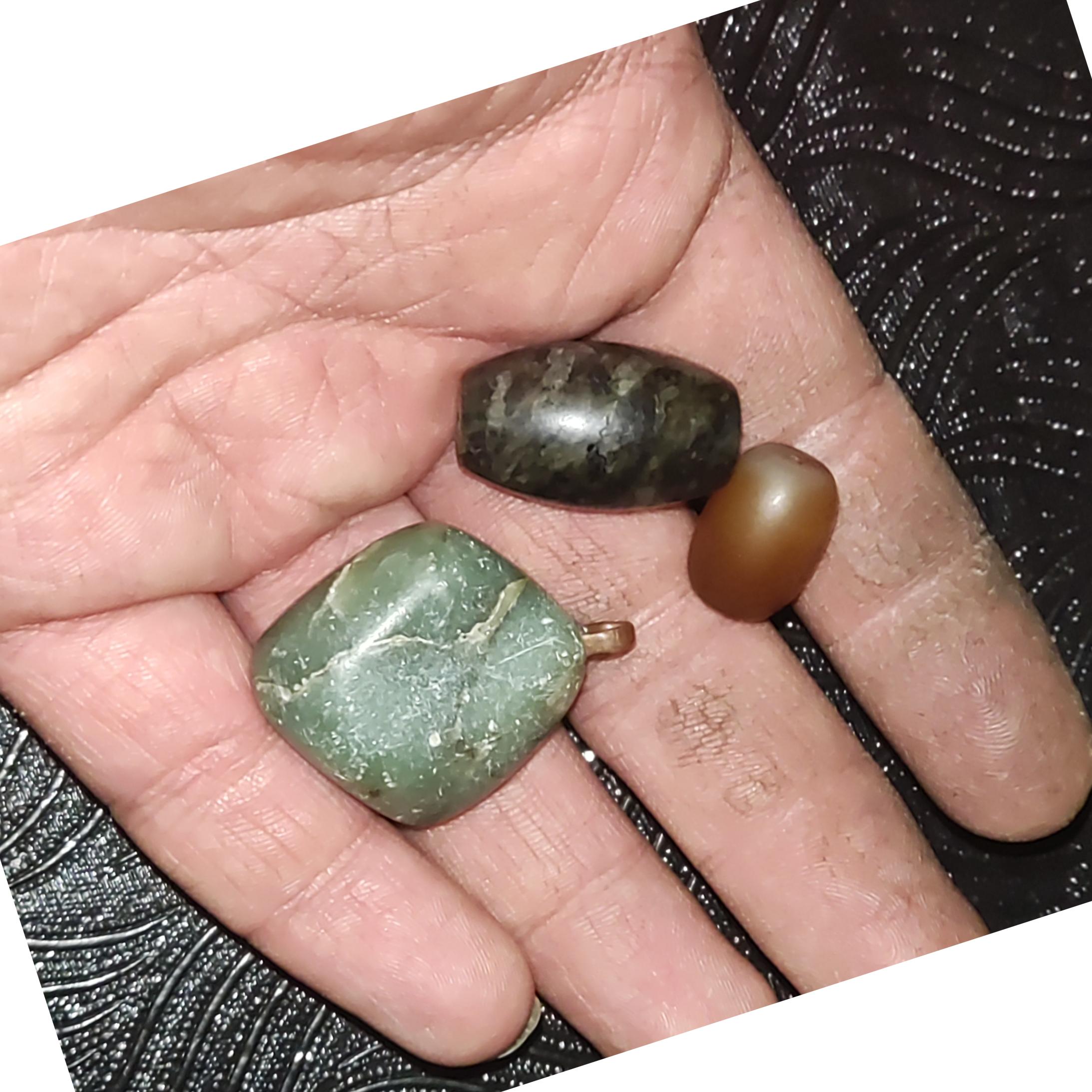 مهره های یشم و عقیق